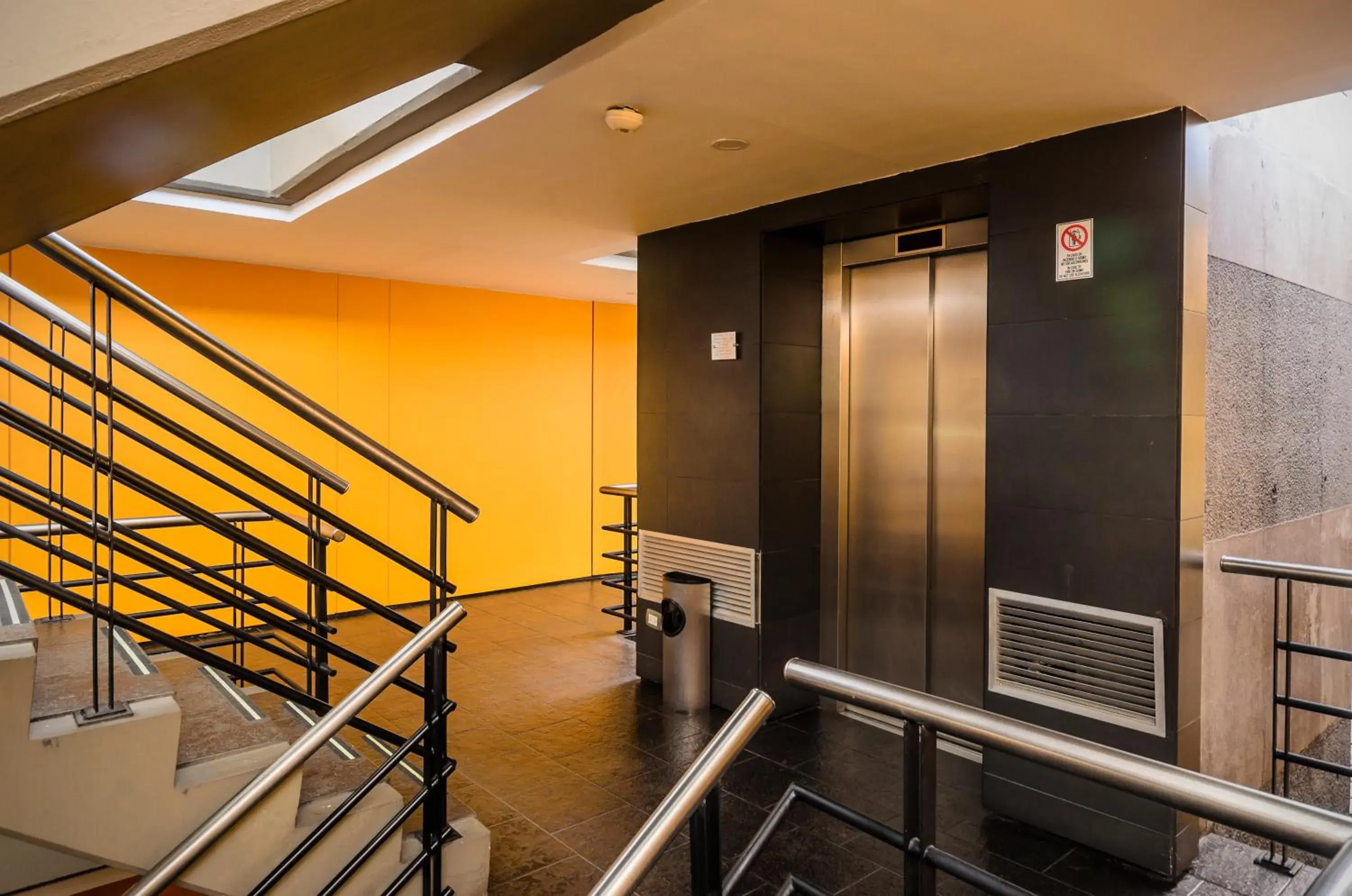 Property building in Travelers Obelisco Apartamentos Property building in Travelers Obelisco Apartamentos