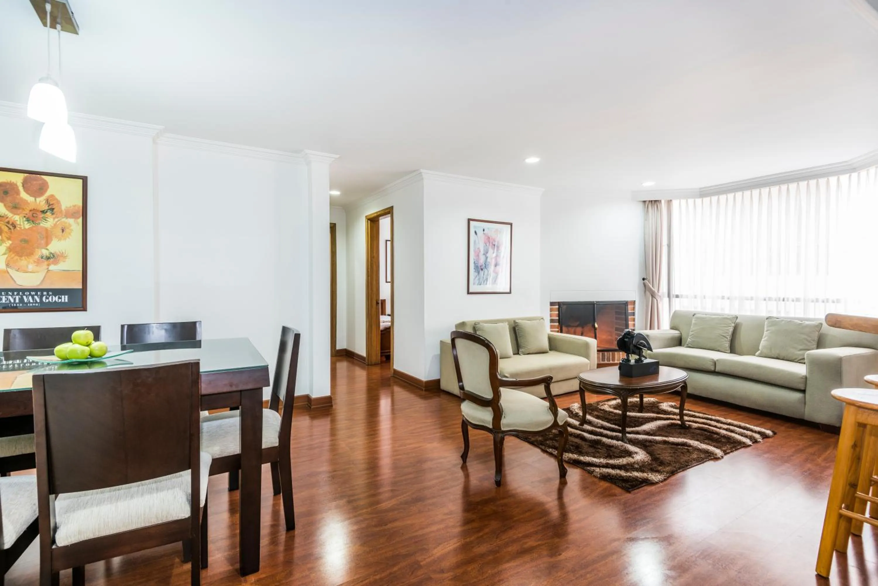 Living room in Travelers Fontana Plaza