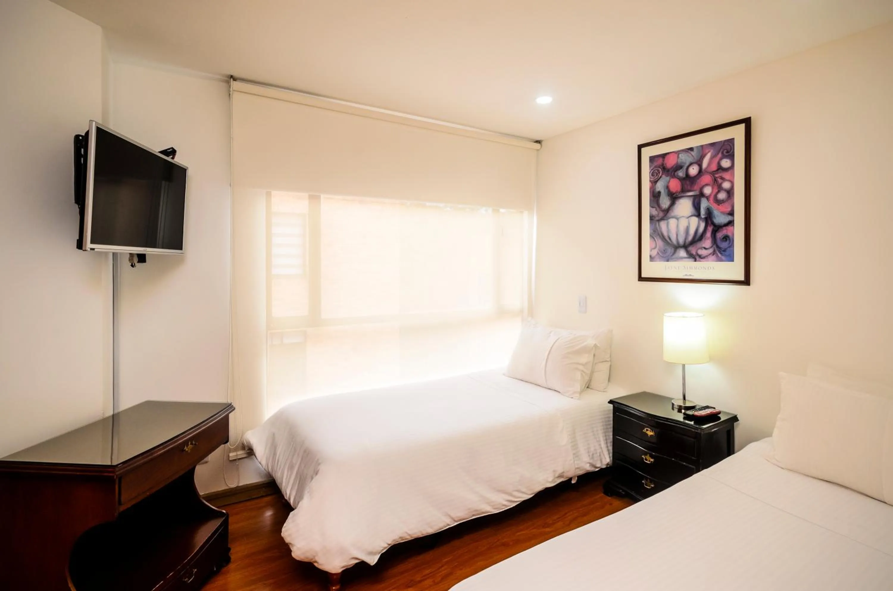 Photo of the whole room, Bed in Travelers Fontana Plaza