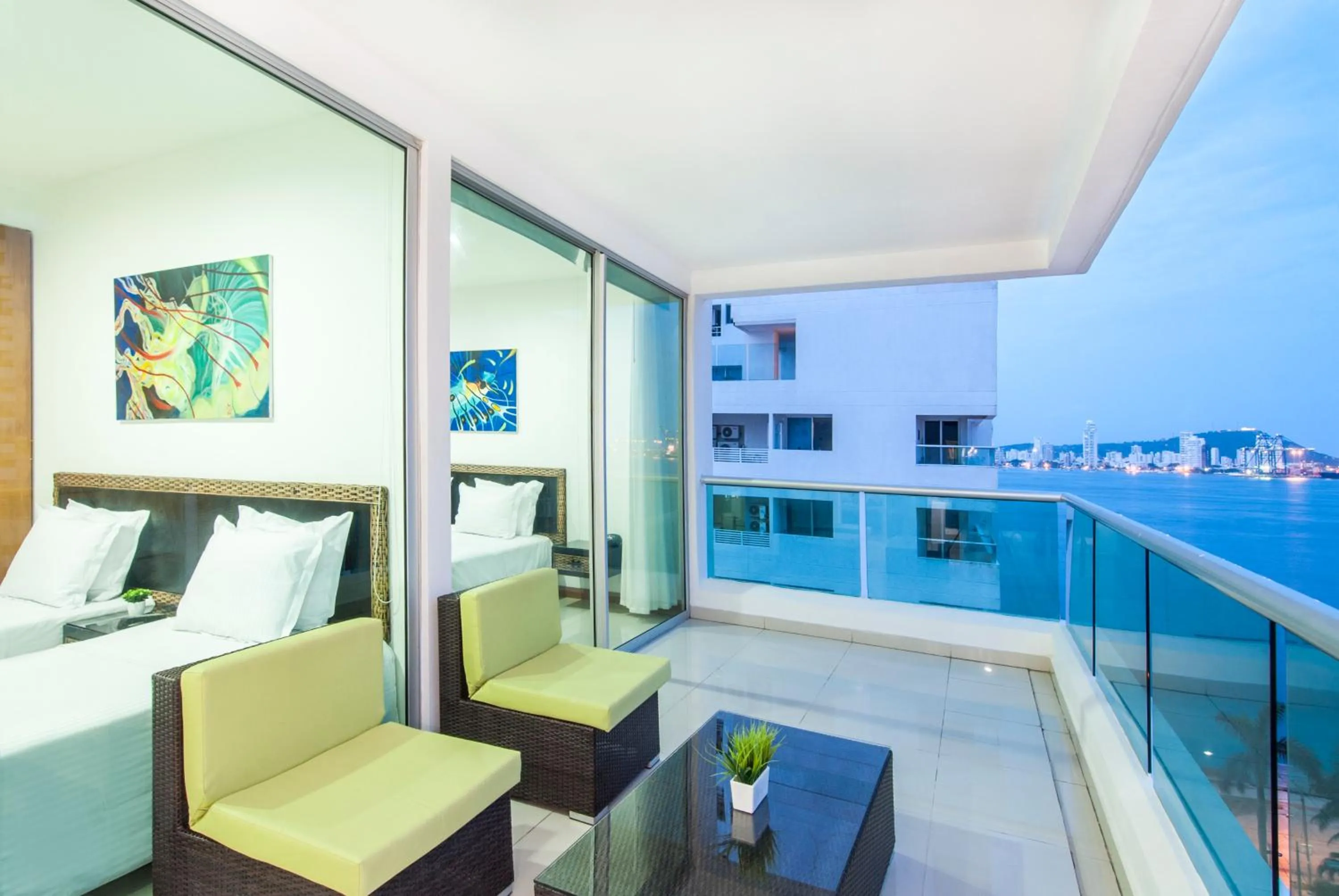 Balcony/Terrace in Travelers Orange Cartagena