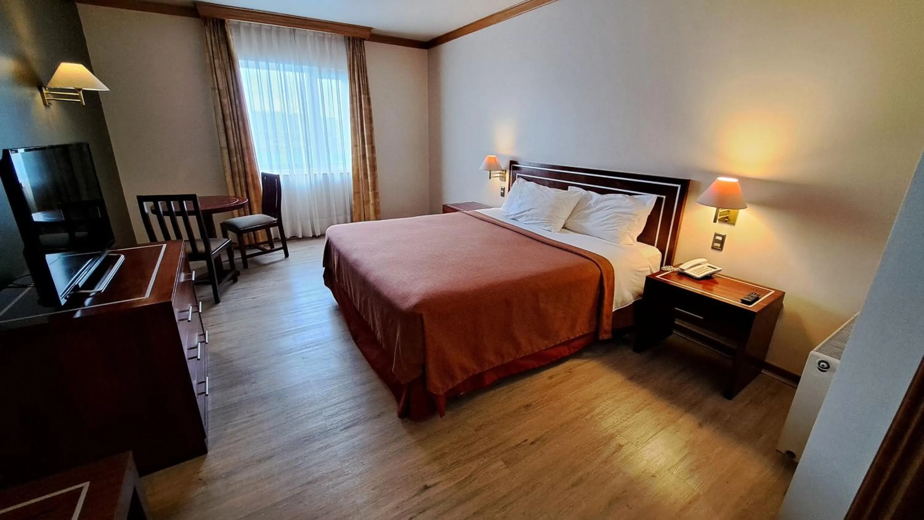 Bedroom, Bed in Hotel Diego de Almagro Puerto Montt