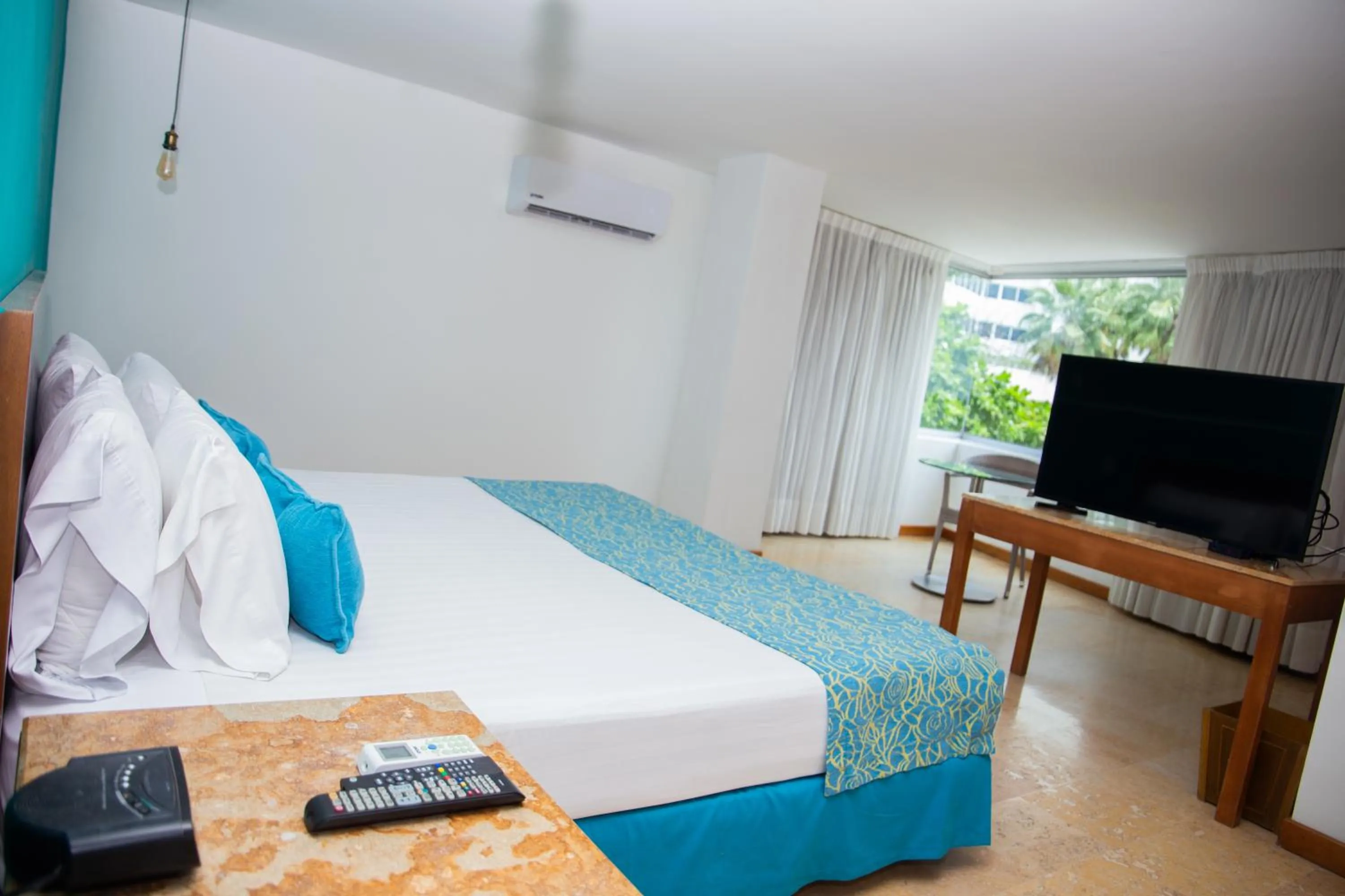 Bed in Hotel Oceania Cartagena