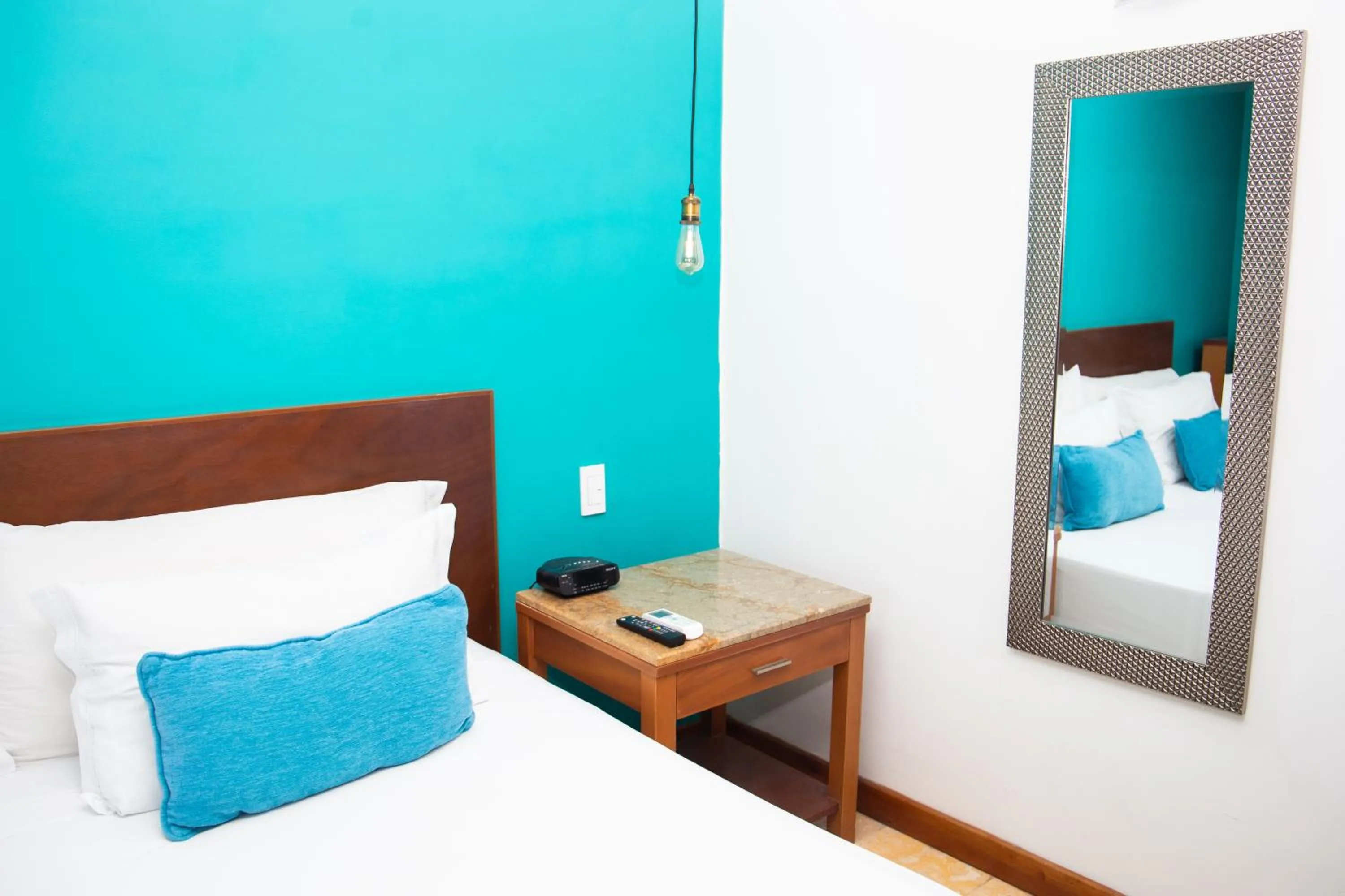 Bedroom, Bed in Hotel Oceania Cartagena