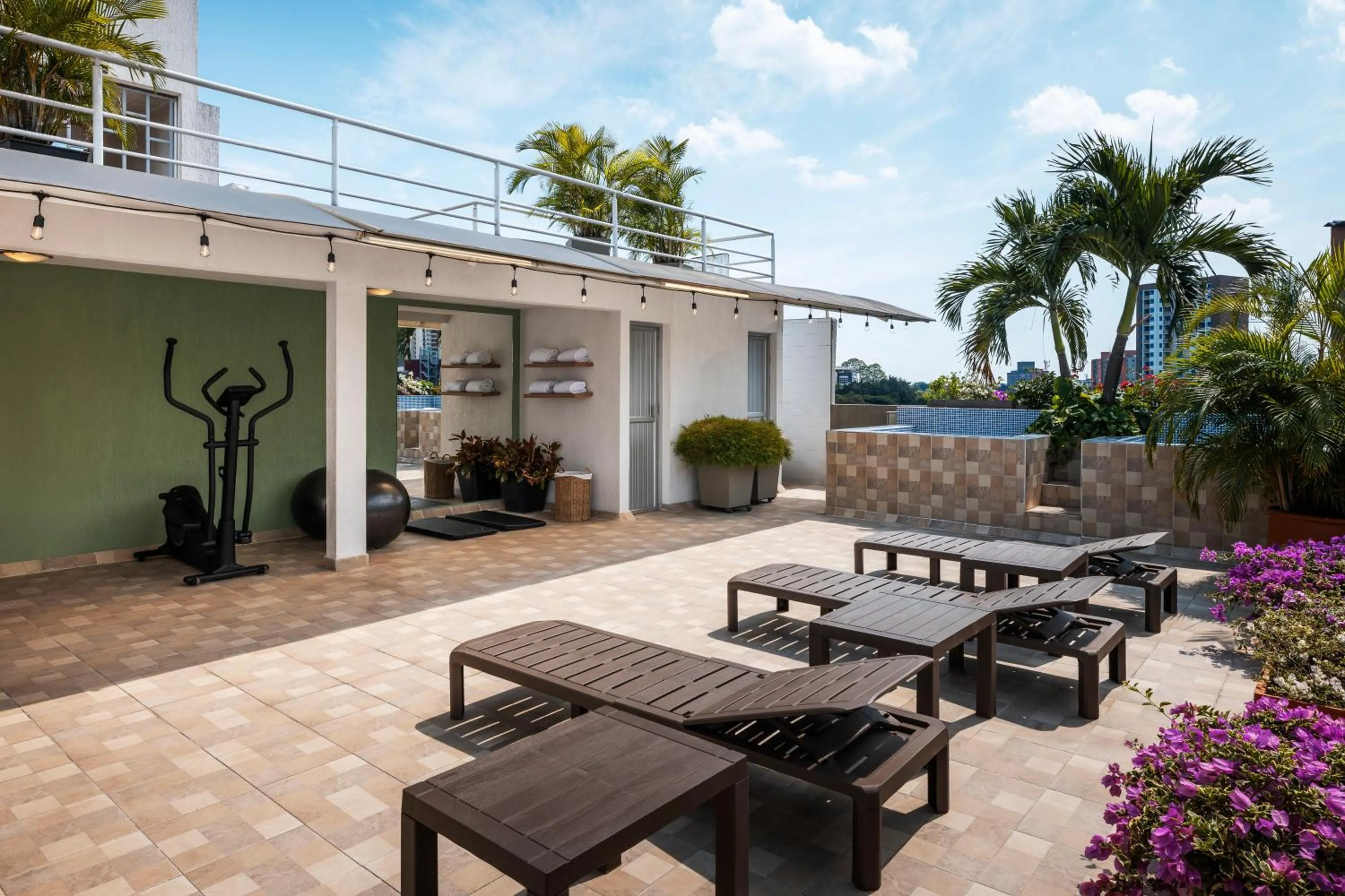 Solarium in Hotel MS Chipichape Plus