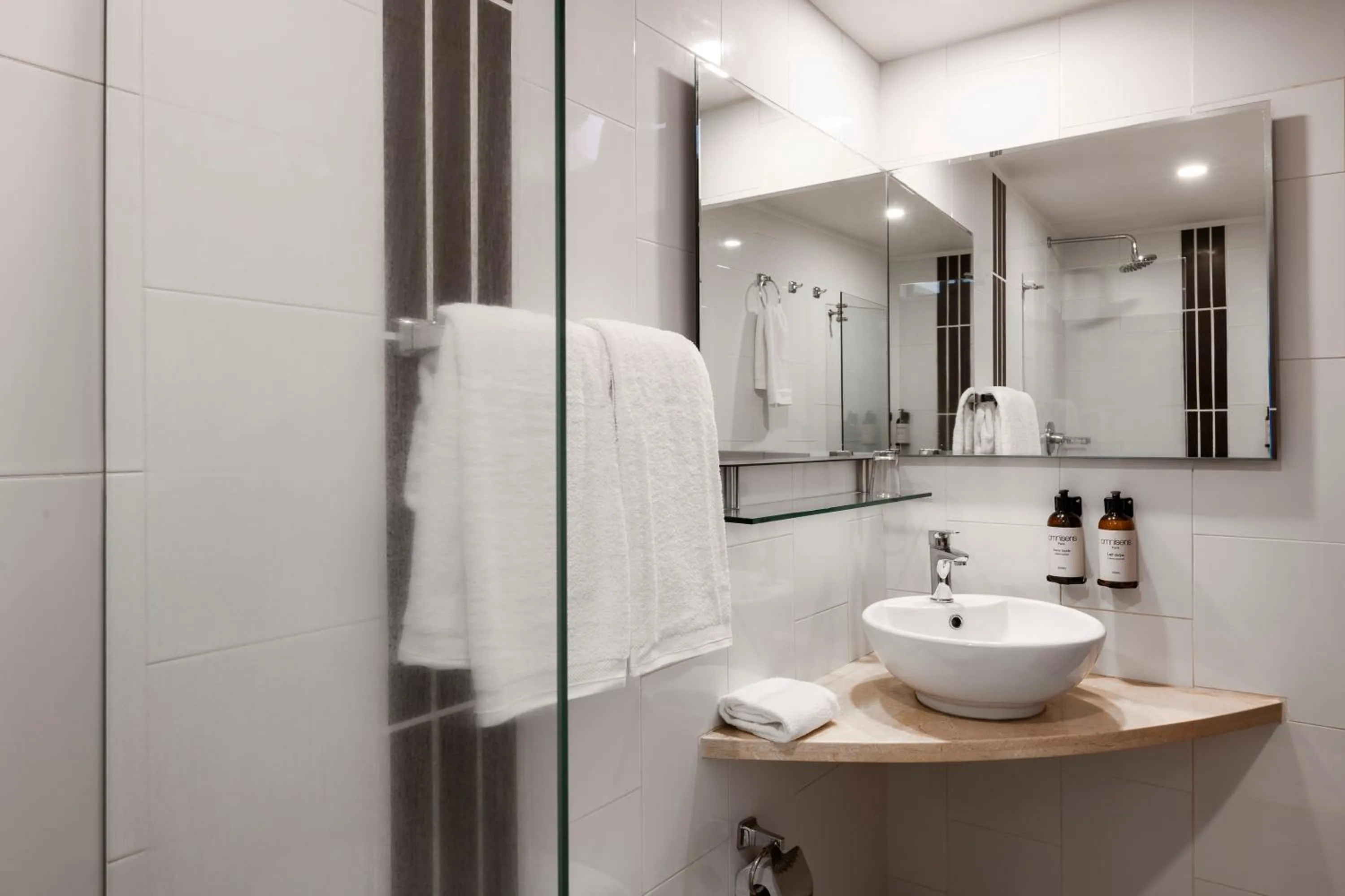 Shower in Hotel MS Chipichape Plus