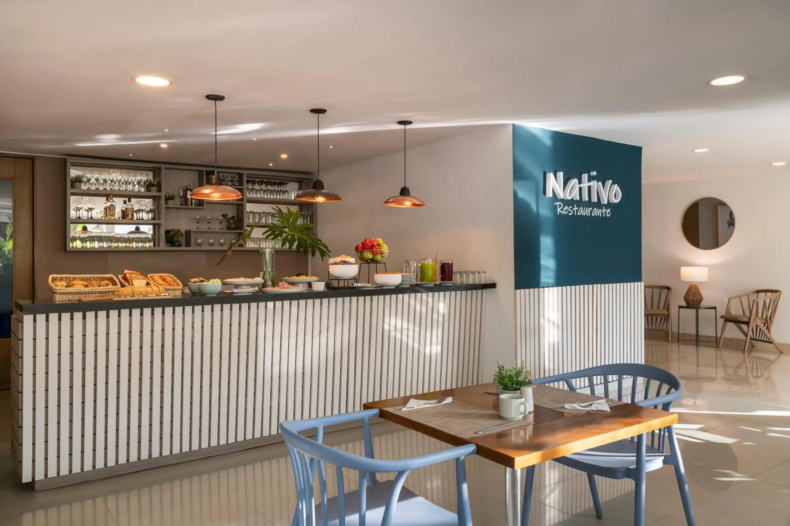 Restaurant/places to eat in Hotel MS Chipichape Plus Restaurant/places to eat in Hotel MS Chipichape Plus