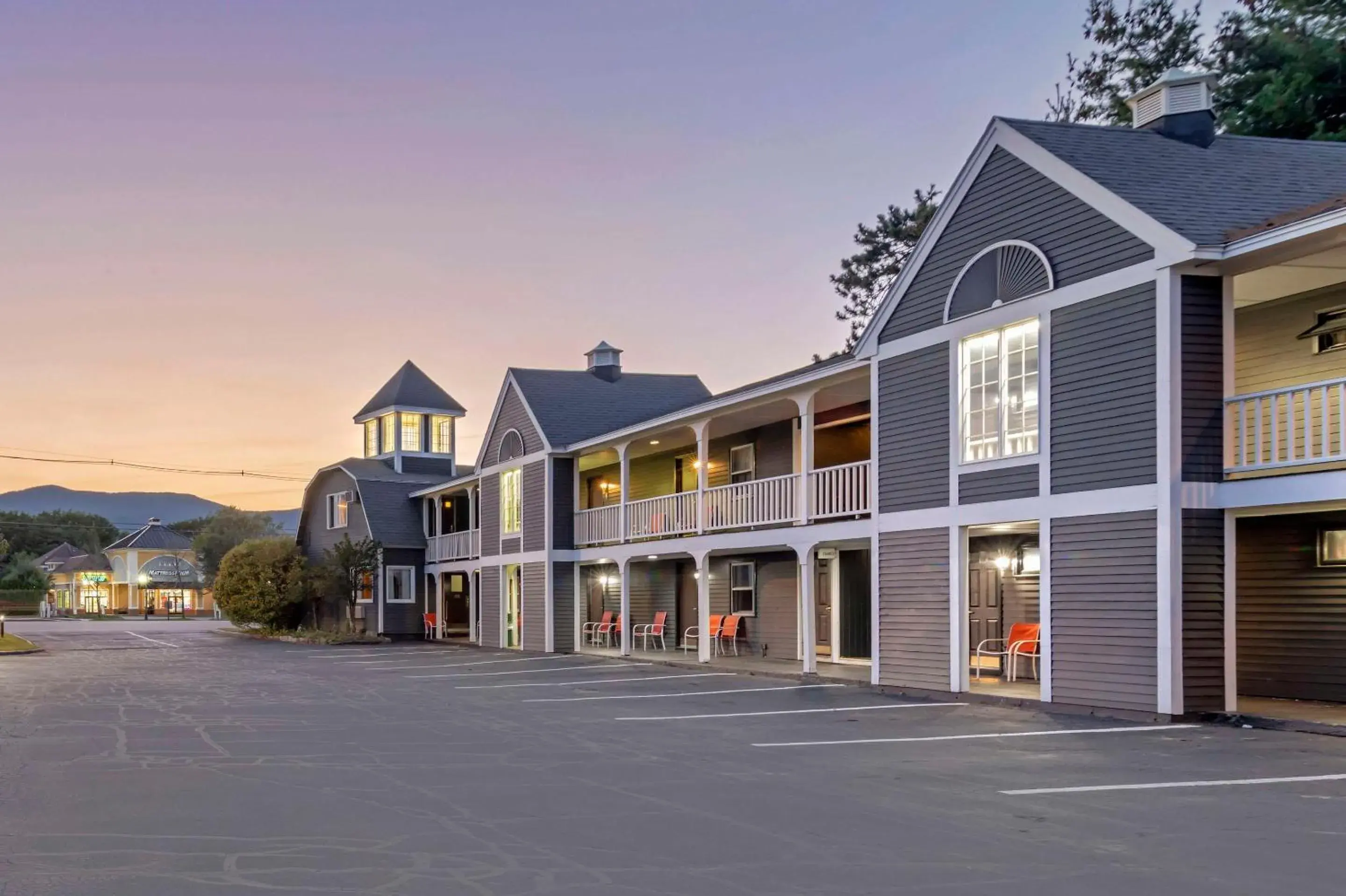 Property building in Green Granite Inn, Ascend Hotel Collection Property building in Green Granite Inn, Ascend Hotel Collection