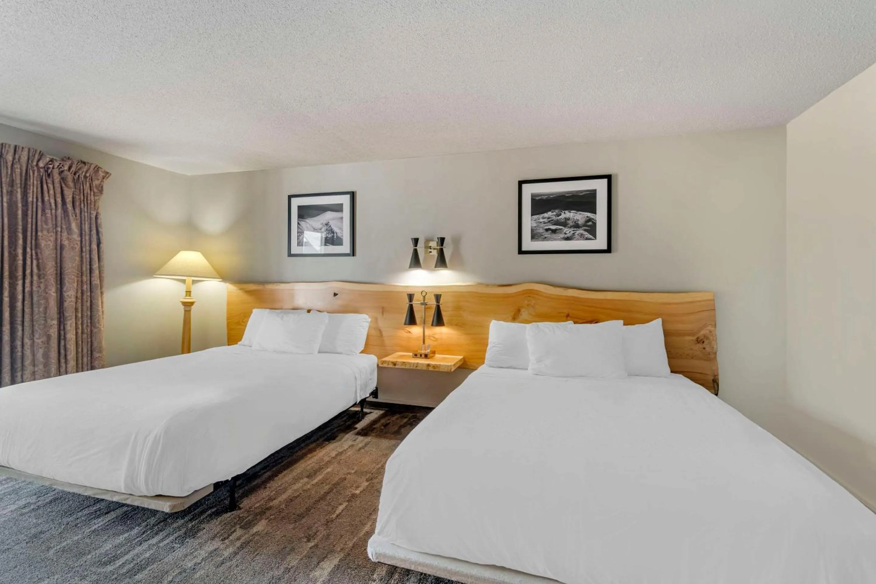 Bedroom in Green Granite Inn, Ascend Hotel Collection