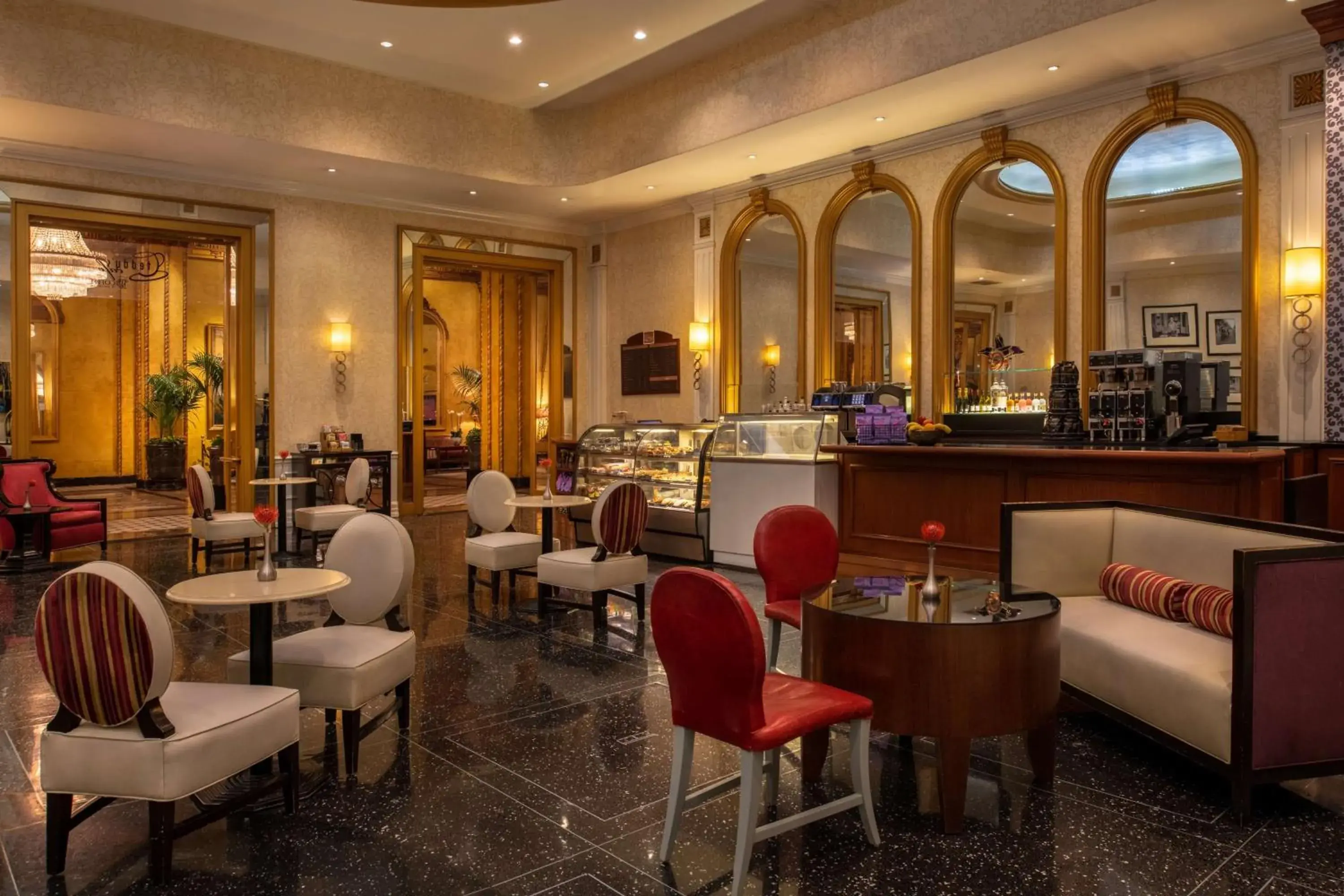 Restaurant/places to eat in The Roosevelt Hotel New Orleans - Waldorf Astoria Hotels & Resorts Restaurant/places to eat in The Roosevelt Hotel New Orleans - Waldorf Astoria Hotels & Resorts