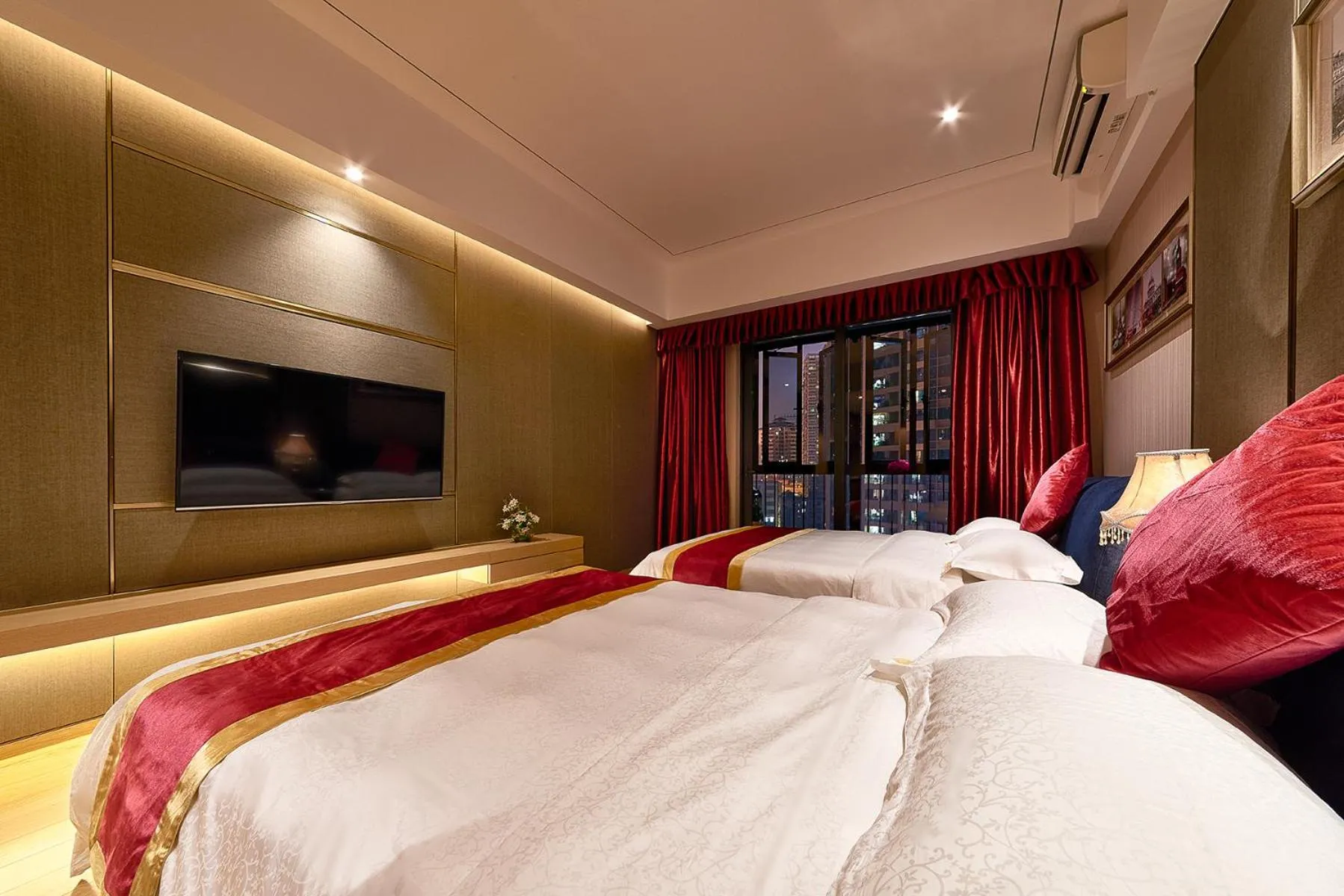 Photo of the whole room, Bed in Heefun International Apartment - Free Shuttle to Canton Fair