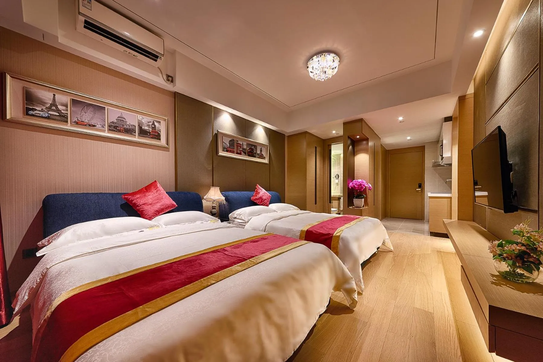 Photo of the whole room, Bed in Heefun International Apartment - Free Shuttle to Canton Fair