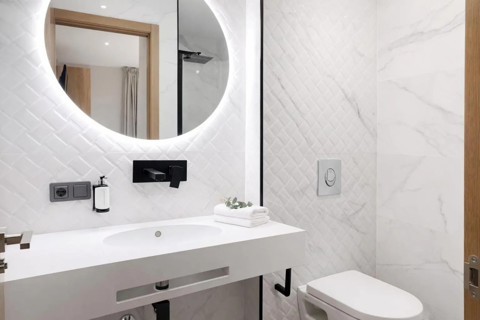 Bathroom in NerjaRooms