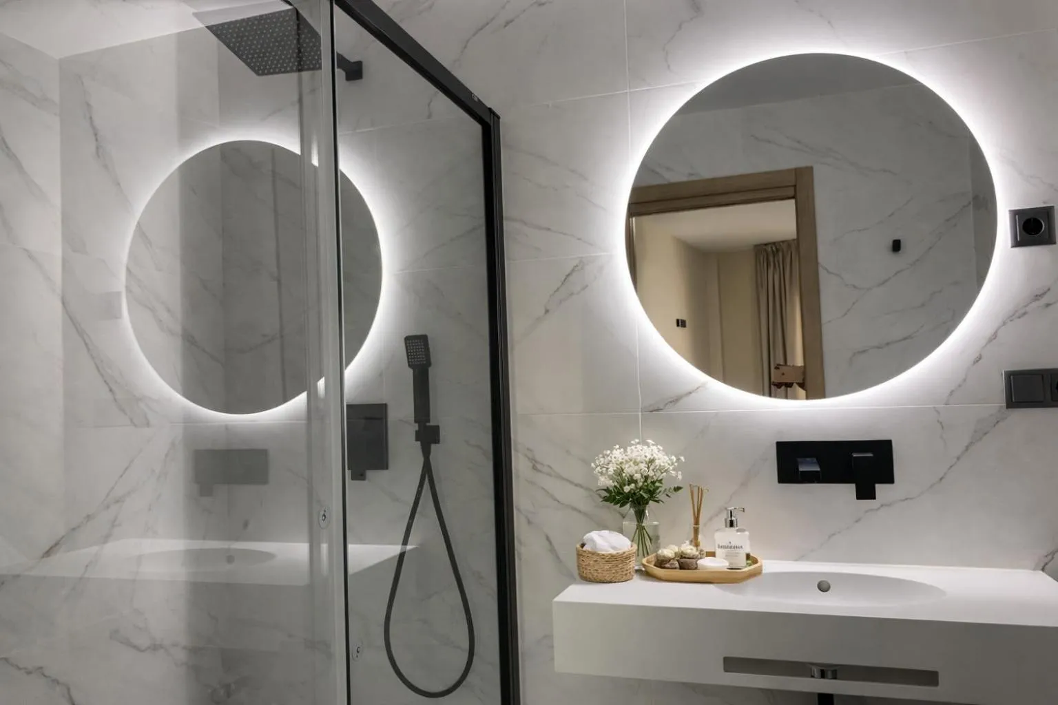 Shower in NerjaRooms