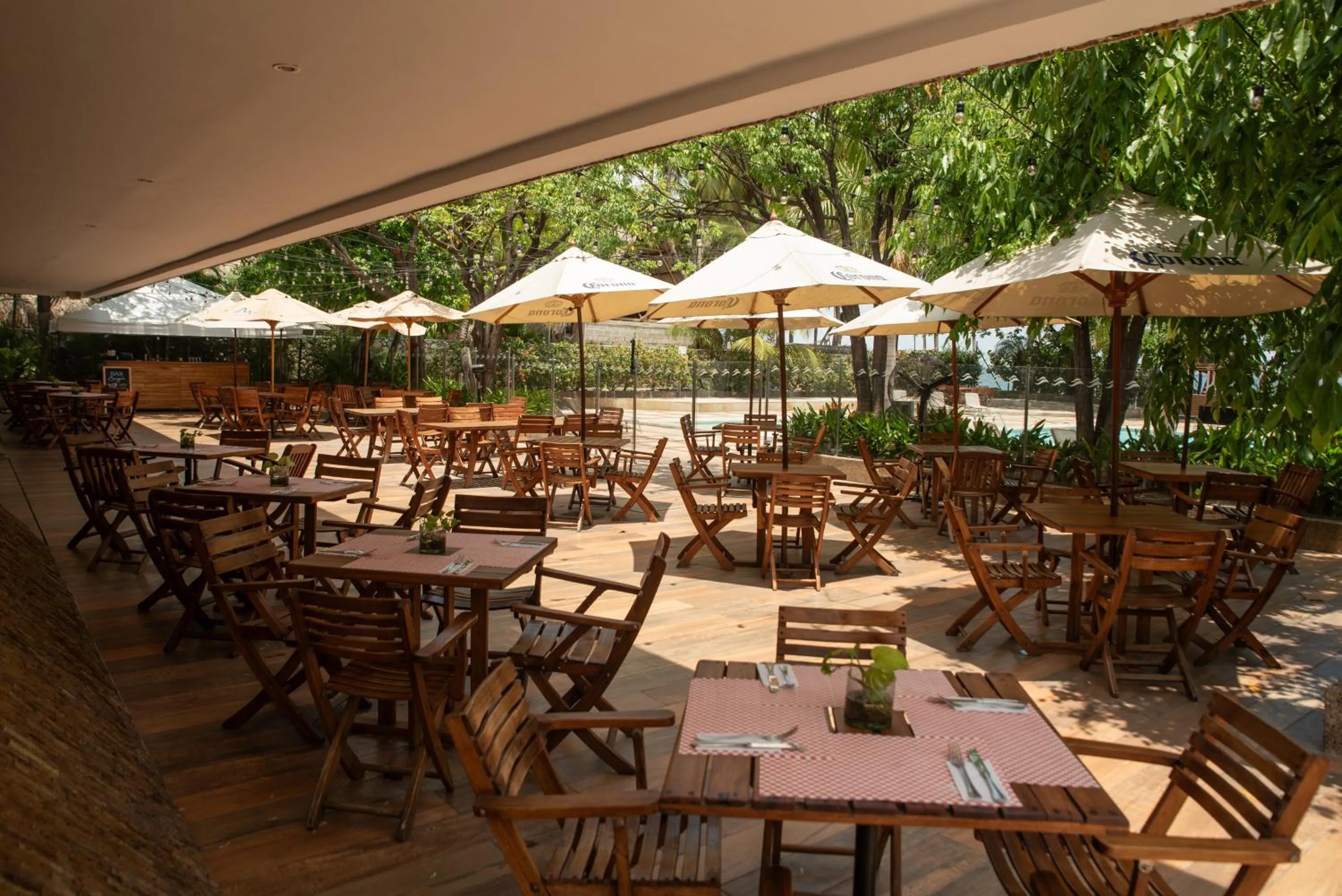 Restaurant/places to eat in Estelar Santamar Hotel & Centro De Convenciones