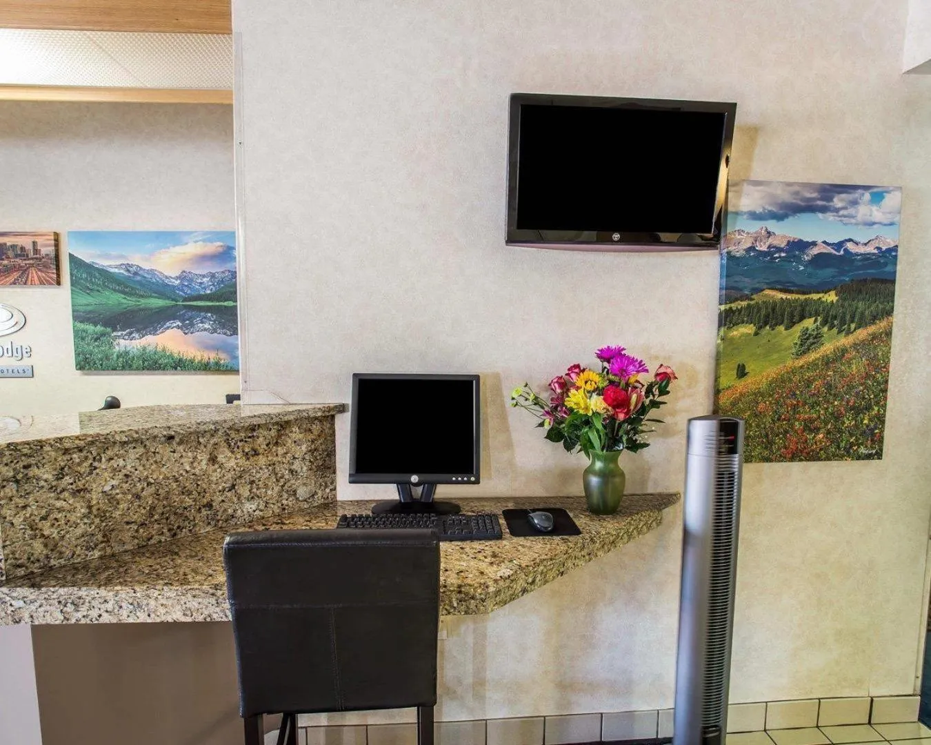 Business facilities in Econo Lodge Denver International Airport