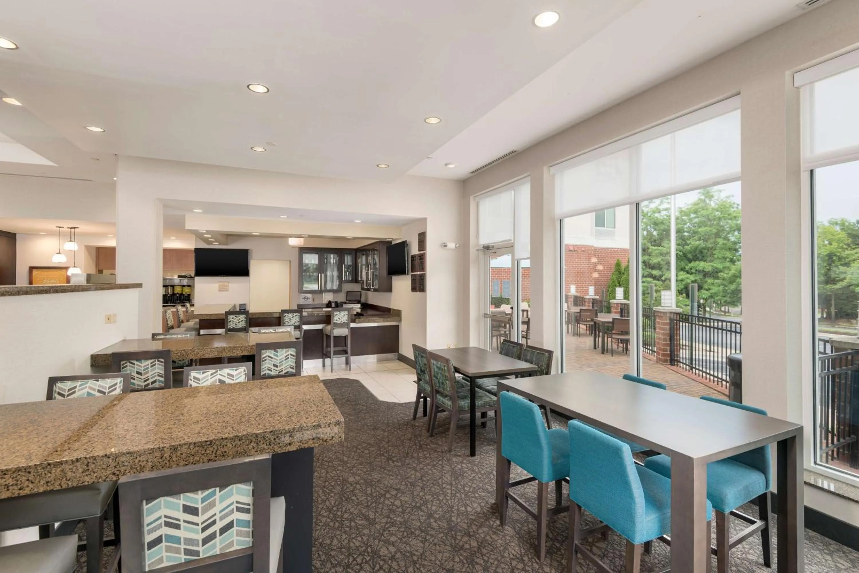Lobby or reception in Hilton Garden Inn Silver Spring White Oak