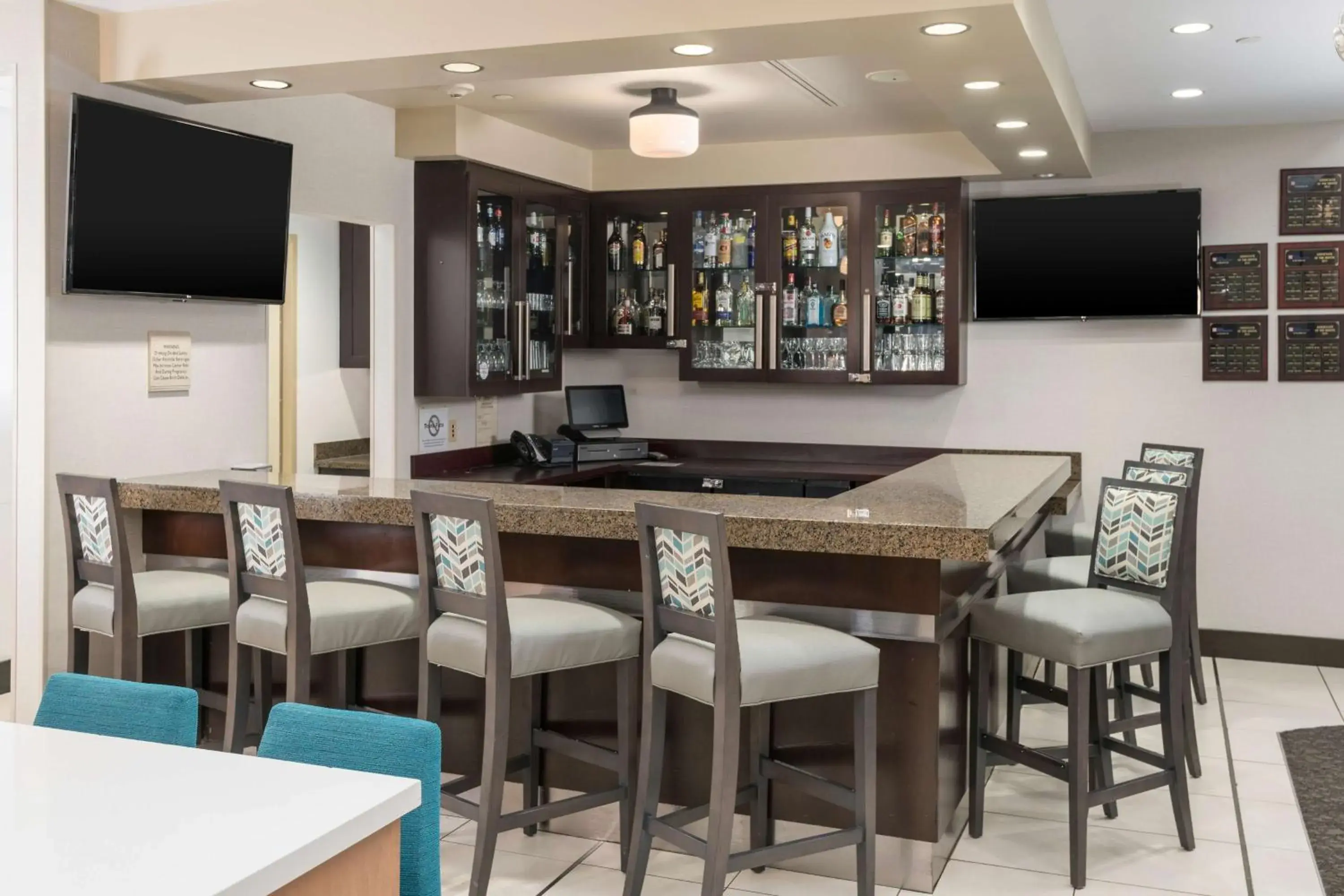 Lounge or bar in Hilton Garden Inn Silver Spring White Oak Lounge or bar in Hilton Garden Inn Silver Spring White Oak