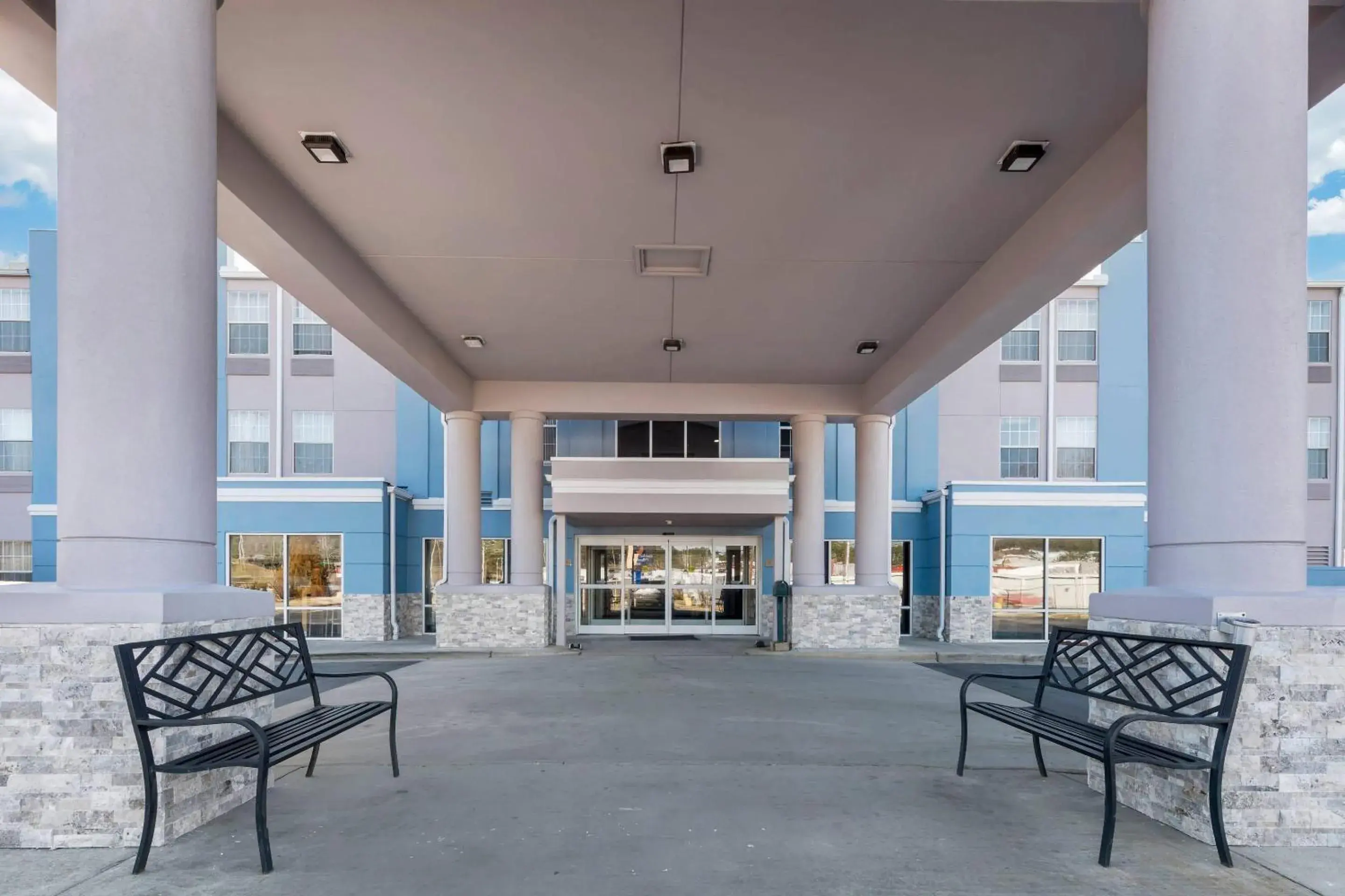 Property building in Comfort Inn Birmingham - Irondale Property building in Comfort Inn Birmingham - Irondale