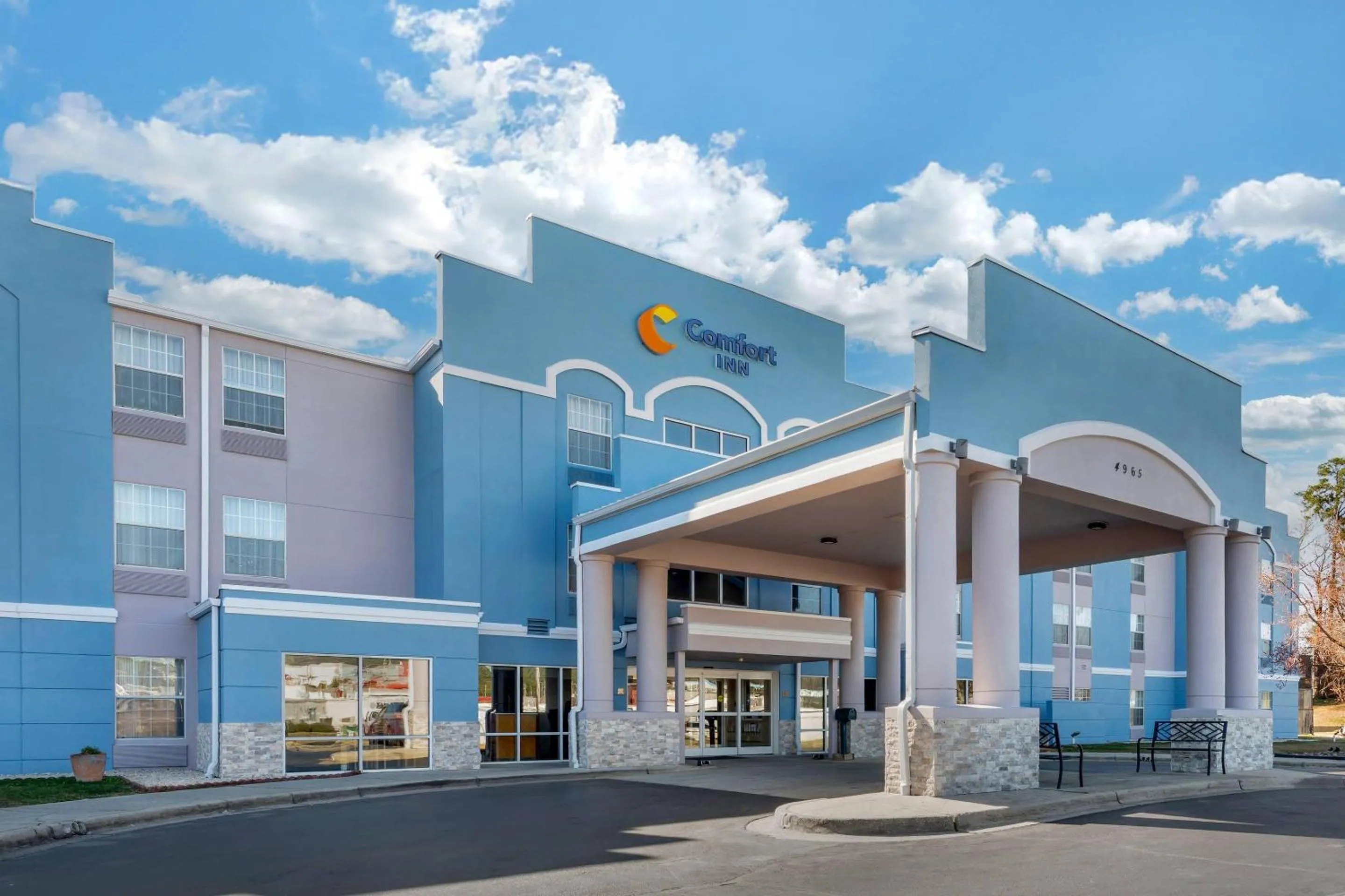 Property building in Comfort Inn Birmingham - Irondale