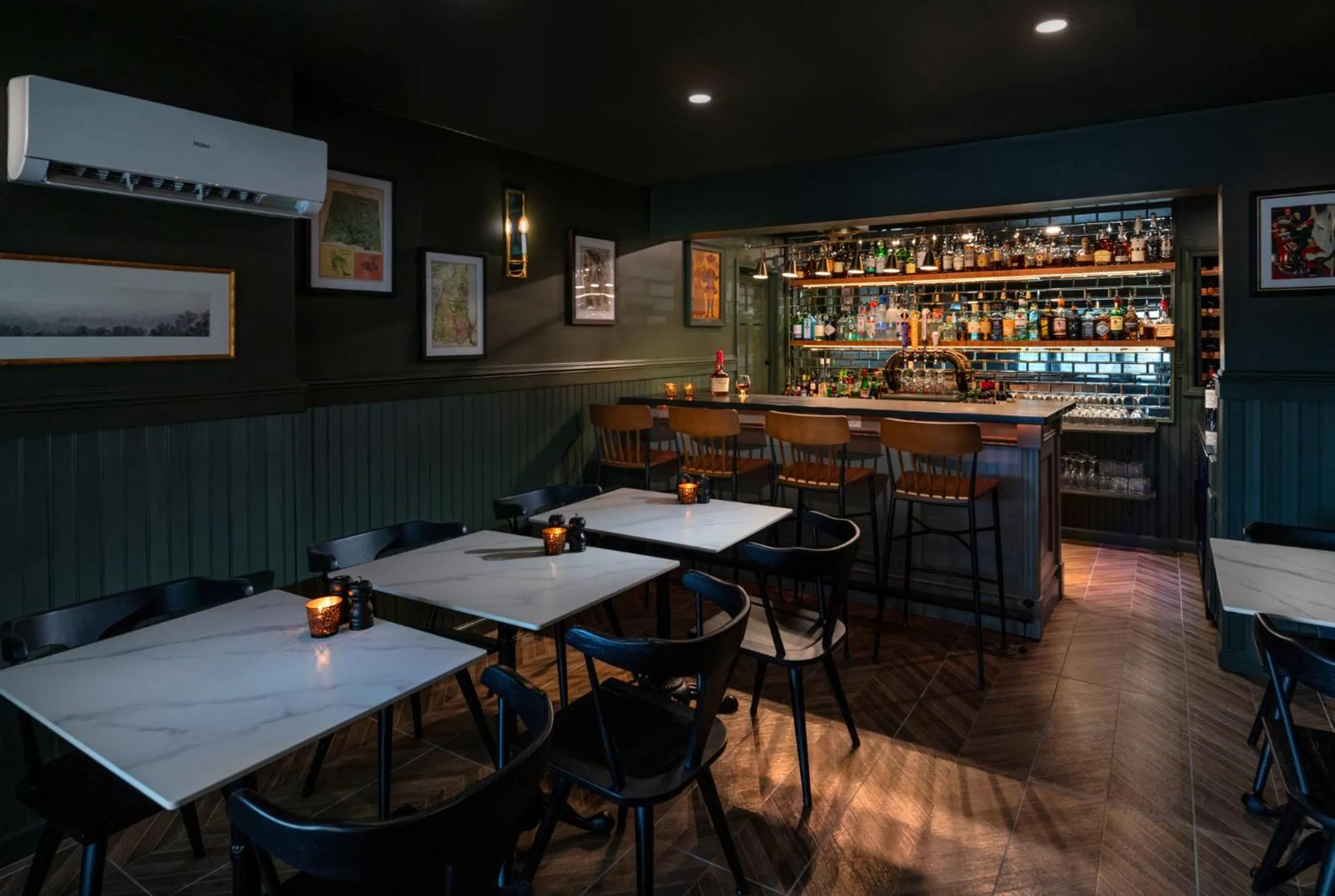 Restaurant/places to eat in Christmas Farm Inn and Spa