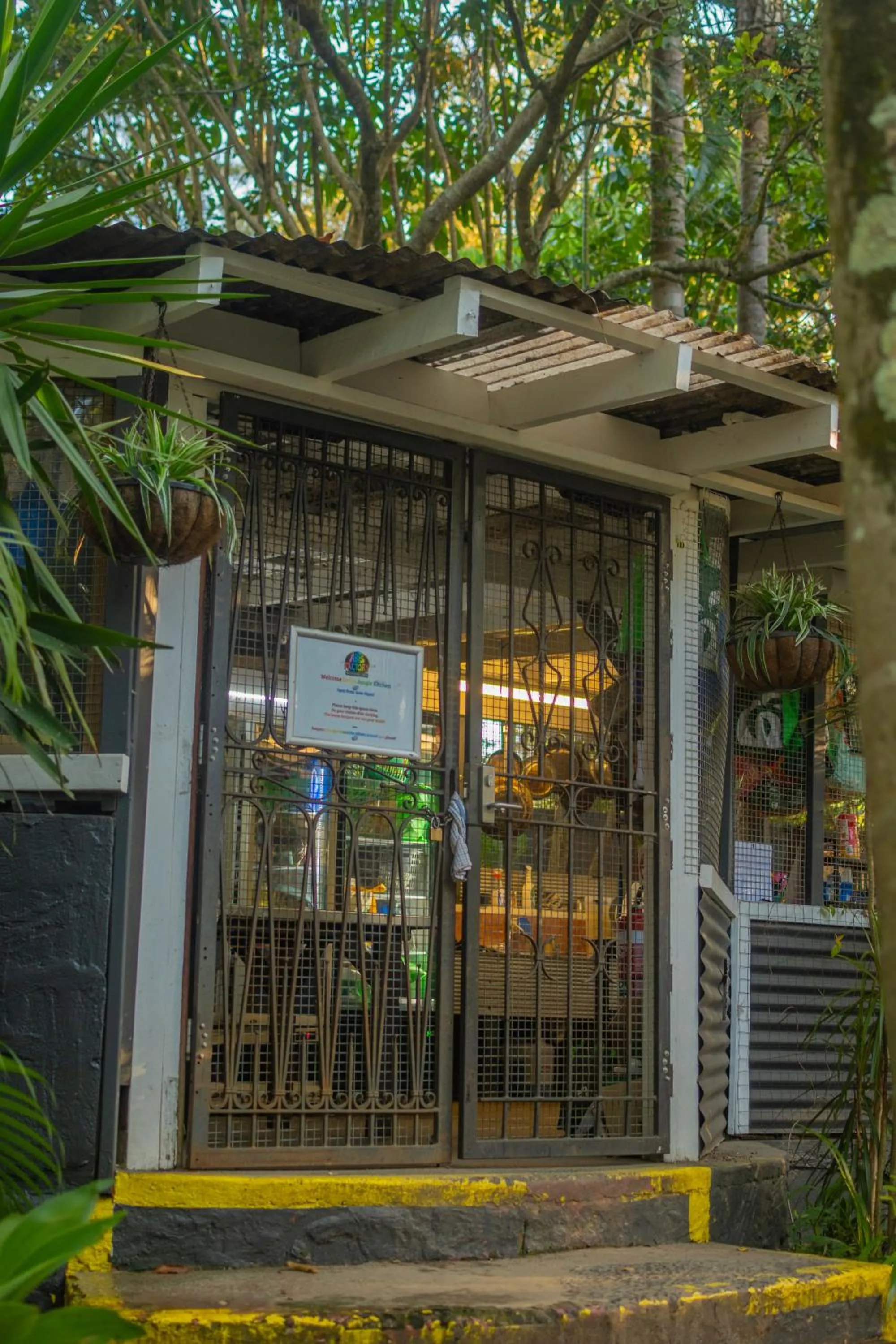 kitchen in Arts Factory by Nomads