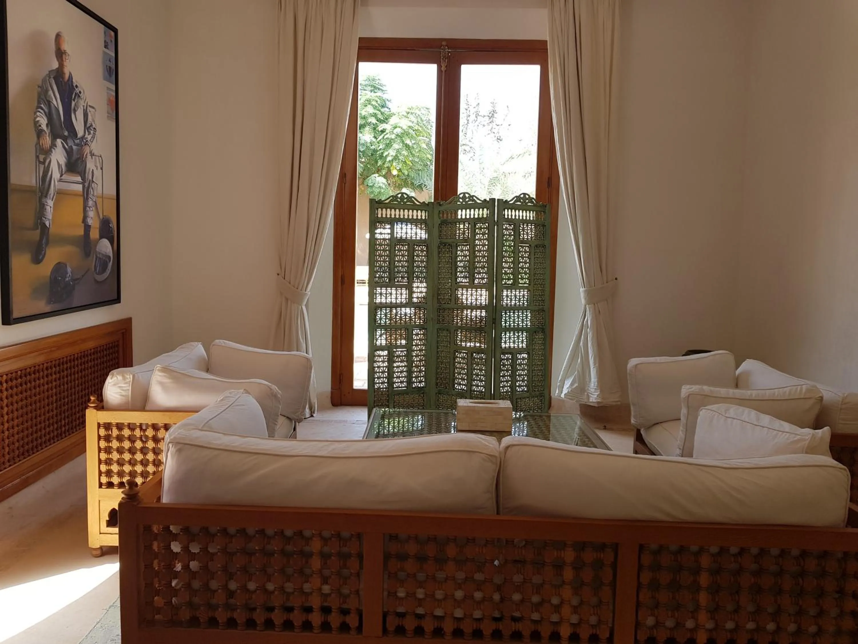 Seating area in Palais Claudio Bravo