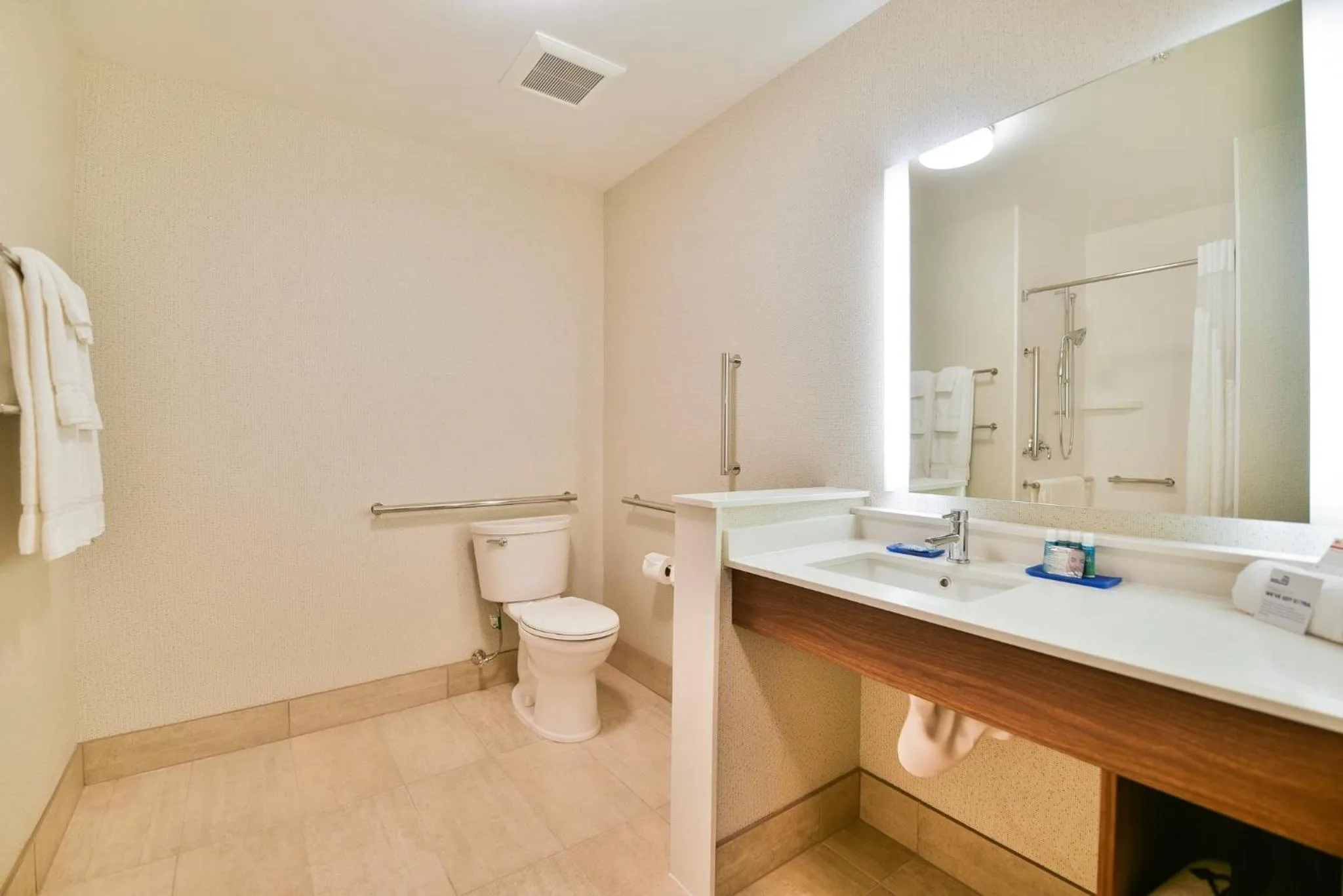 Bathroom in Holiday Inn Express & Suites Lehi - Thanksgiving Point by IHG