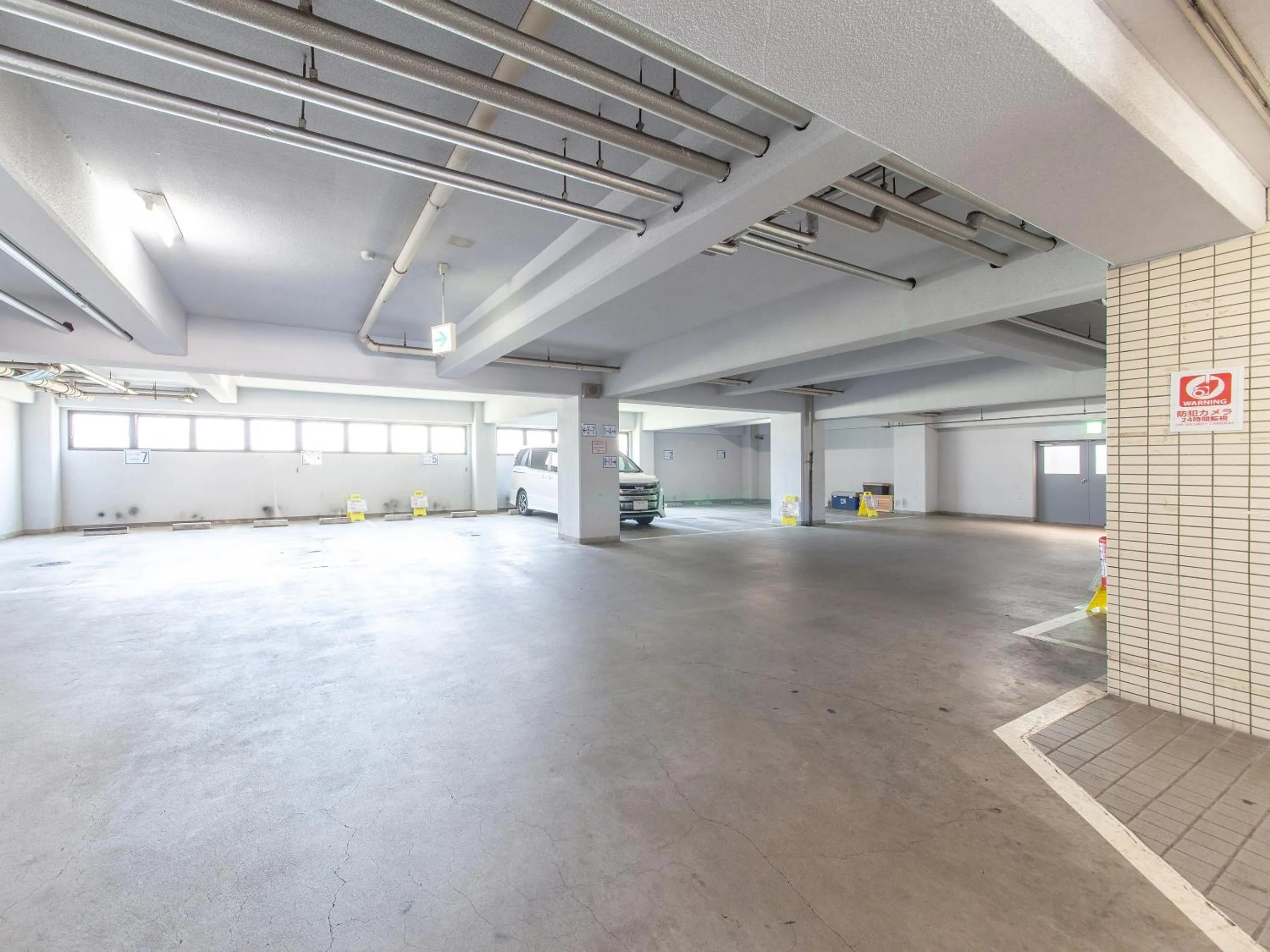 Parking in HOTEL LiVEMAX BUDGET Sagamihara