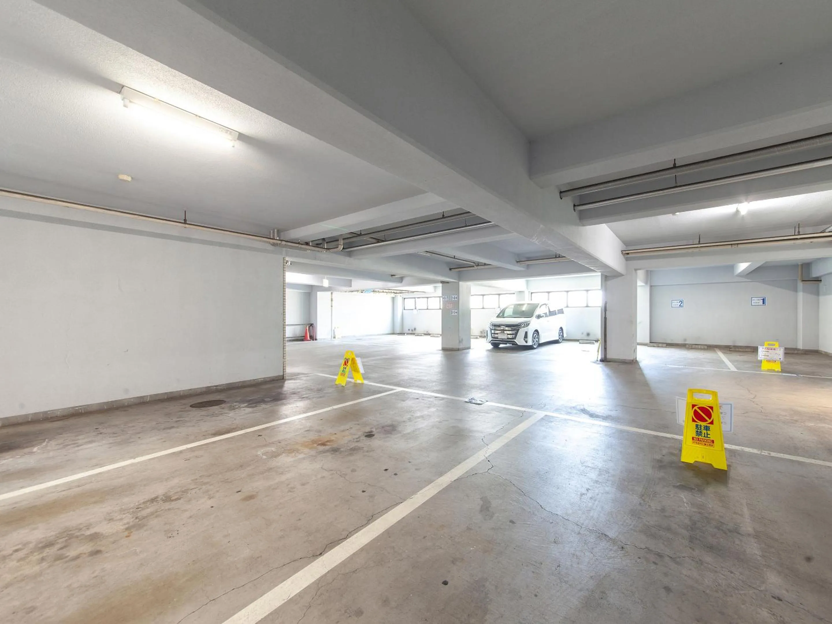 Parking in HOTEL LiVEMAX BUDGET Sagamihara