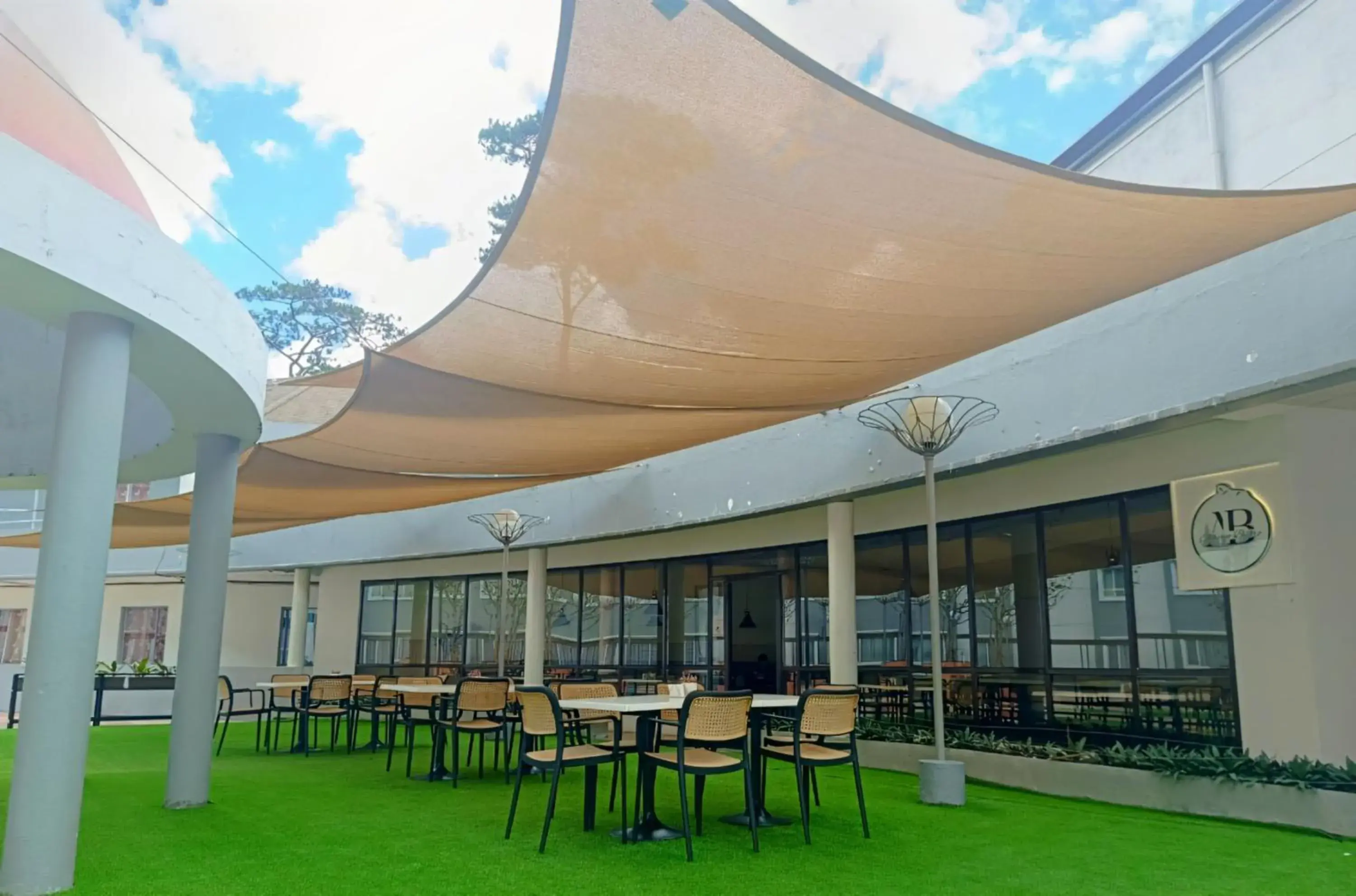 Restaurant/places to eat in Albergo Hotel Restaurant/places to eat in Albergo Hotel