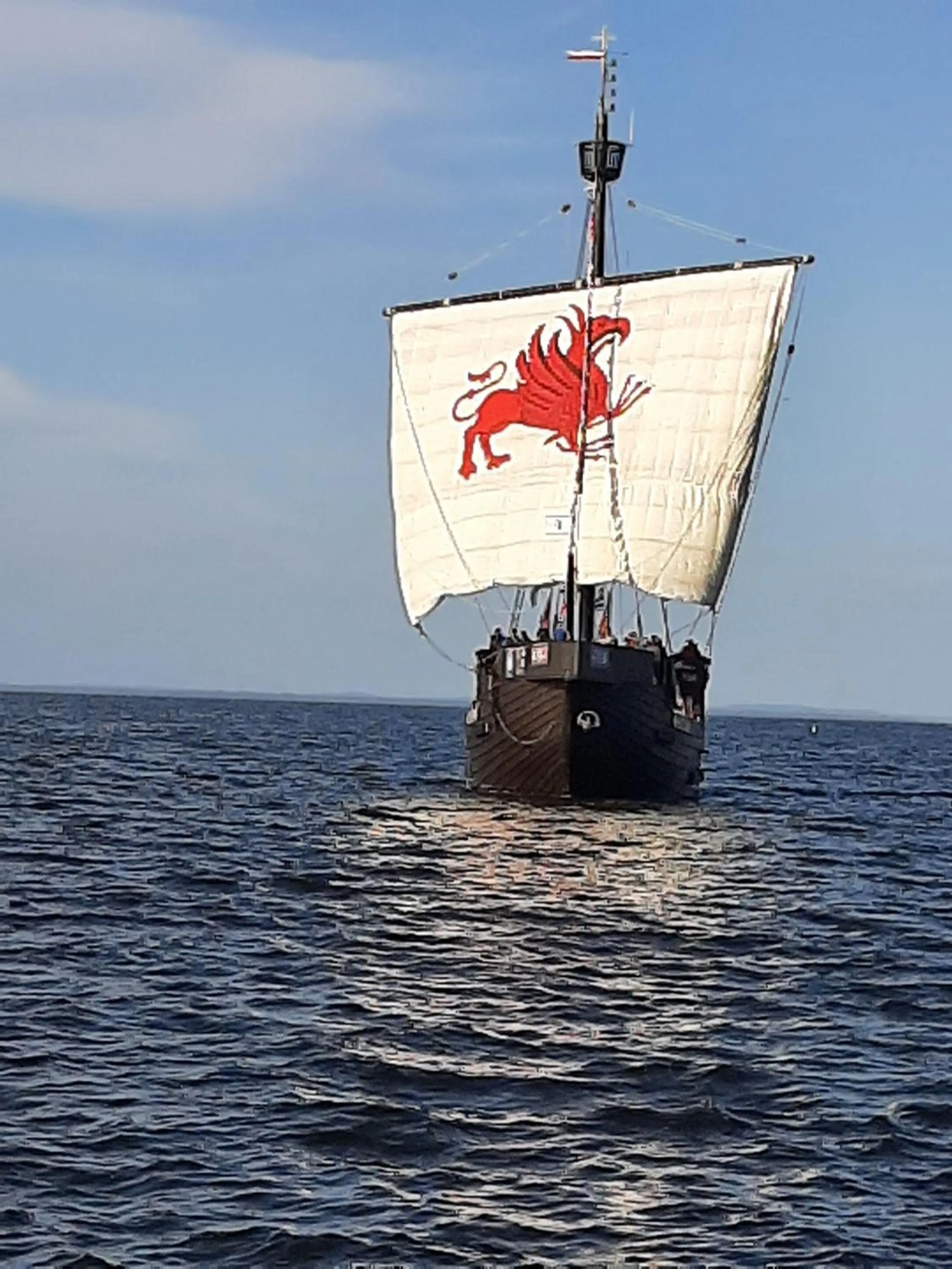 FEWO-bis-2-Pers-inmitten-den-Yachthafens-Ueckermuende-Stettiner-Haff-Ostsee