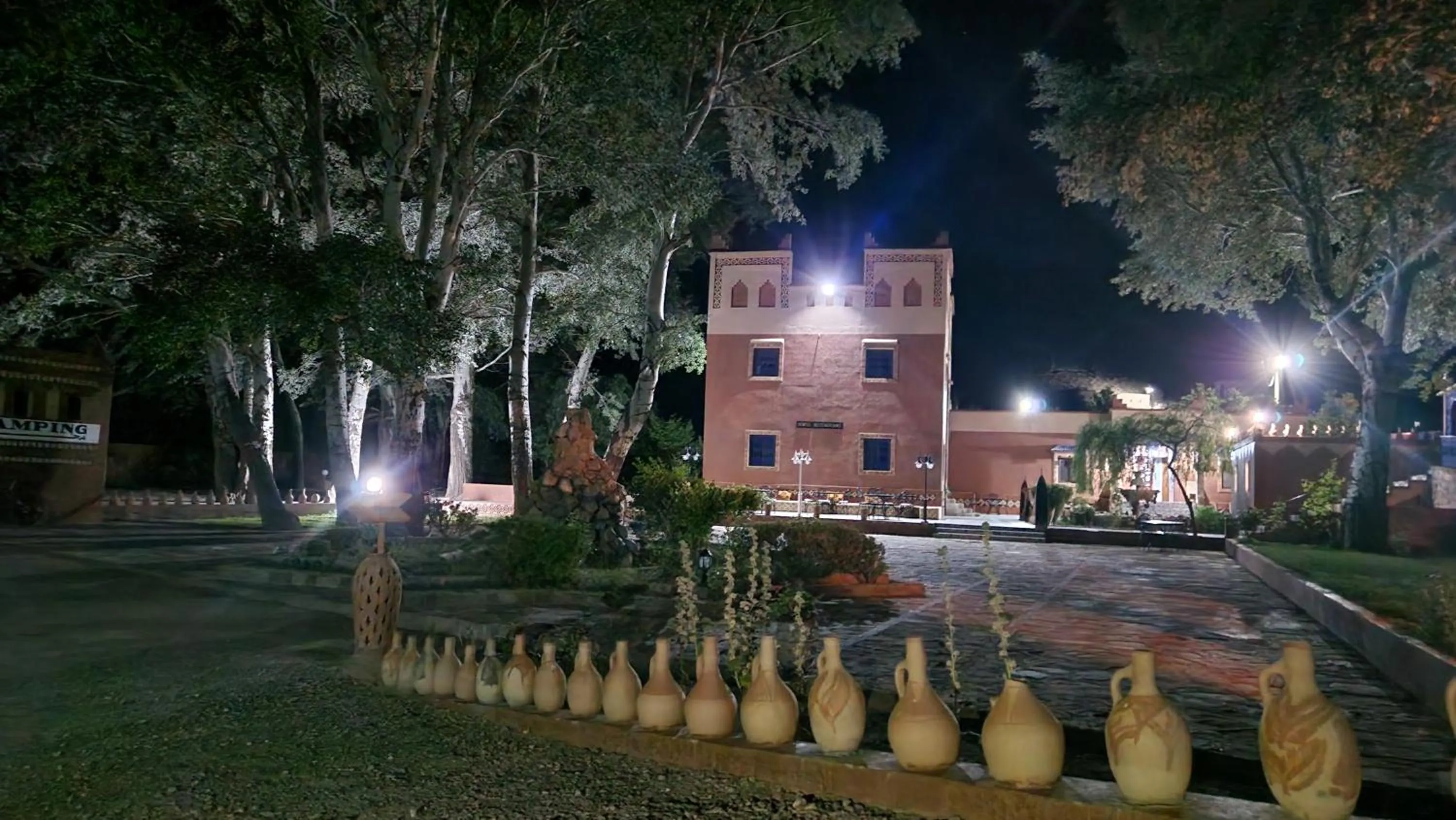 Garden view in Berbère de la Montagne HoteL