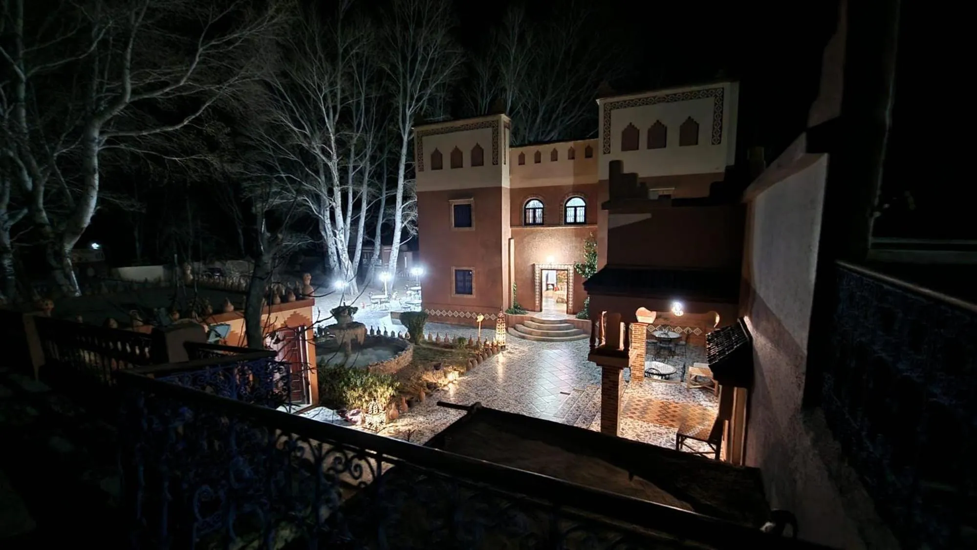 Property building in Berbère de la Montagne HoteL