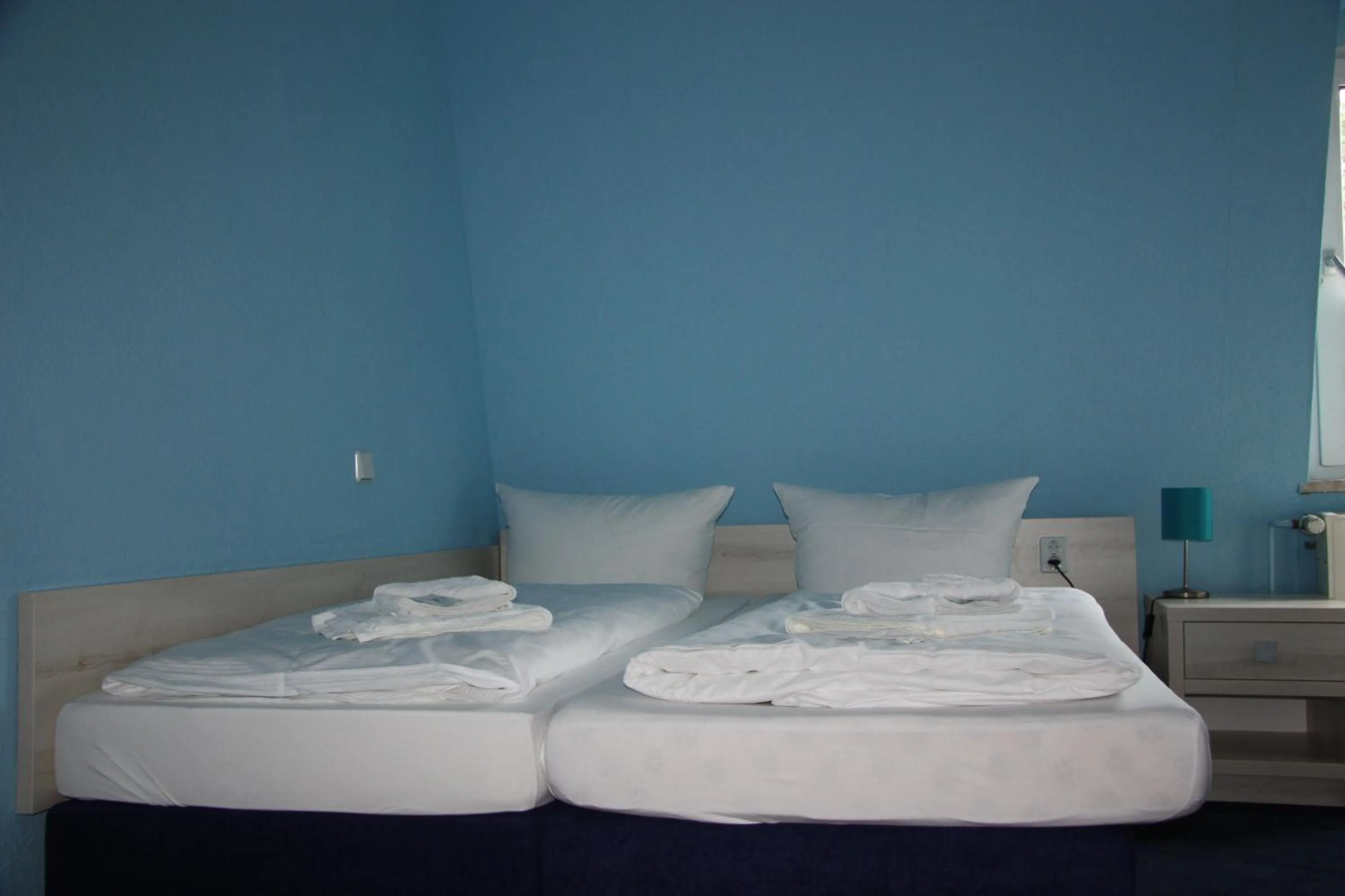 Bed in Hotel am Fluss