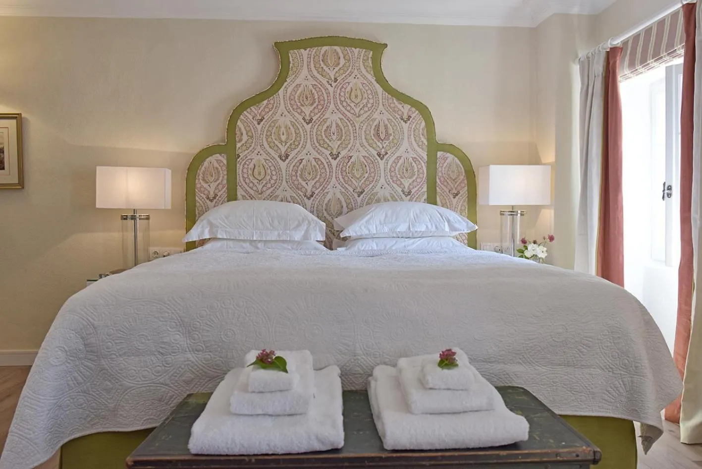 Deluxe Apartment in Achillion Liston Suites