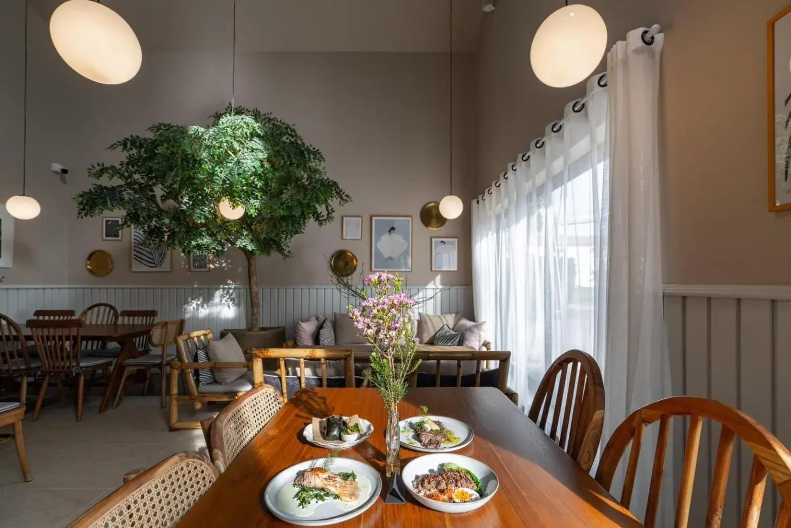 Restaurant/places to eat in Two Villas HOLIDAY - Oxygen Style Bangtao Beach, Phuket Restaurant/places to eat in Two Villas HOLIDAY - Oxygen Style Bangtao Beach, Phuket