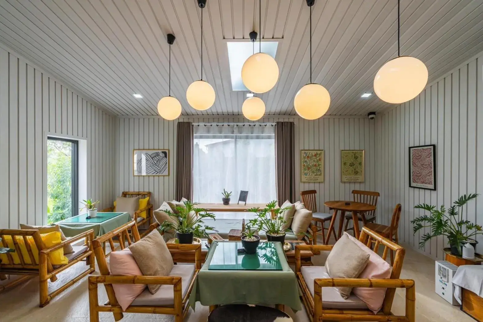 Restaurant/places to eat in Two Villas HOLIDAY - Oxygen Style Bangtao Beach, Phuket Restaurant/places to eat in Two Villas HOLIDAY - Oxygen Style Bangtao Beach, Phuket