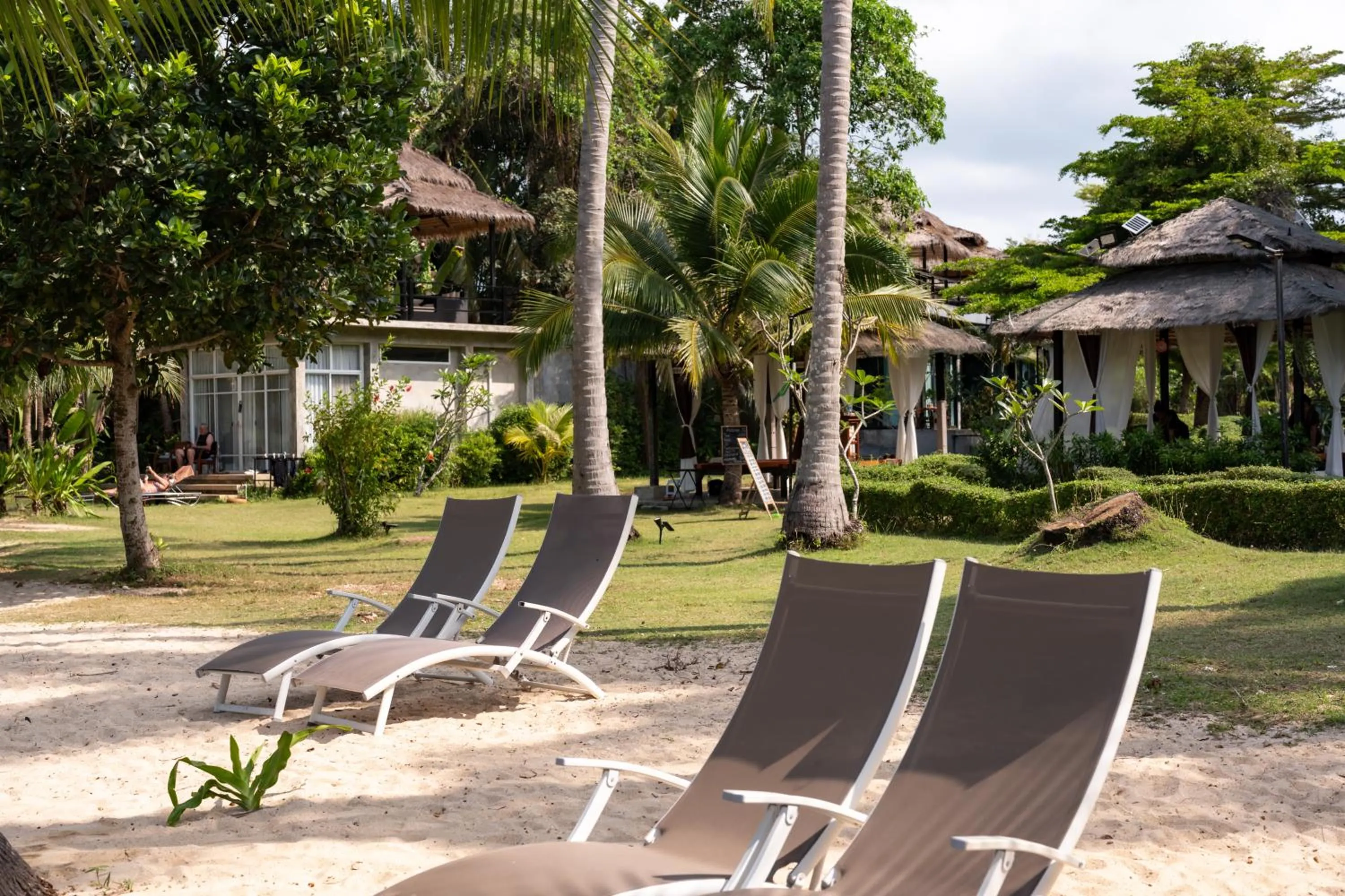 Beach in Koh Mak White Sand Beach