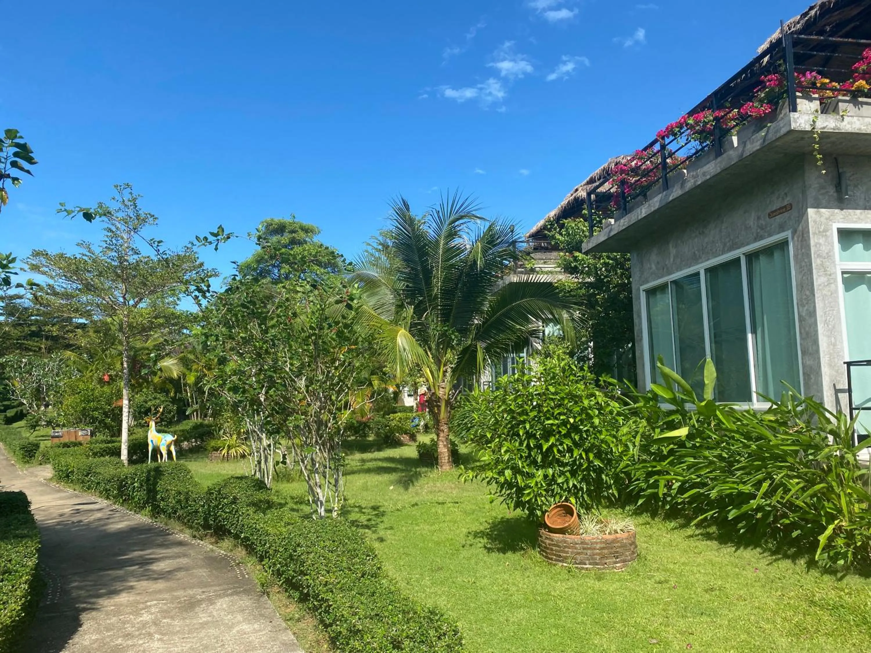 Day in Koh Mak White Sand Beach