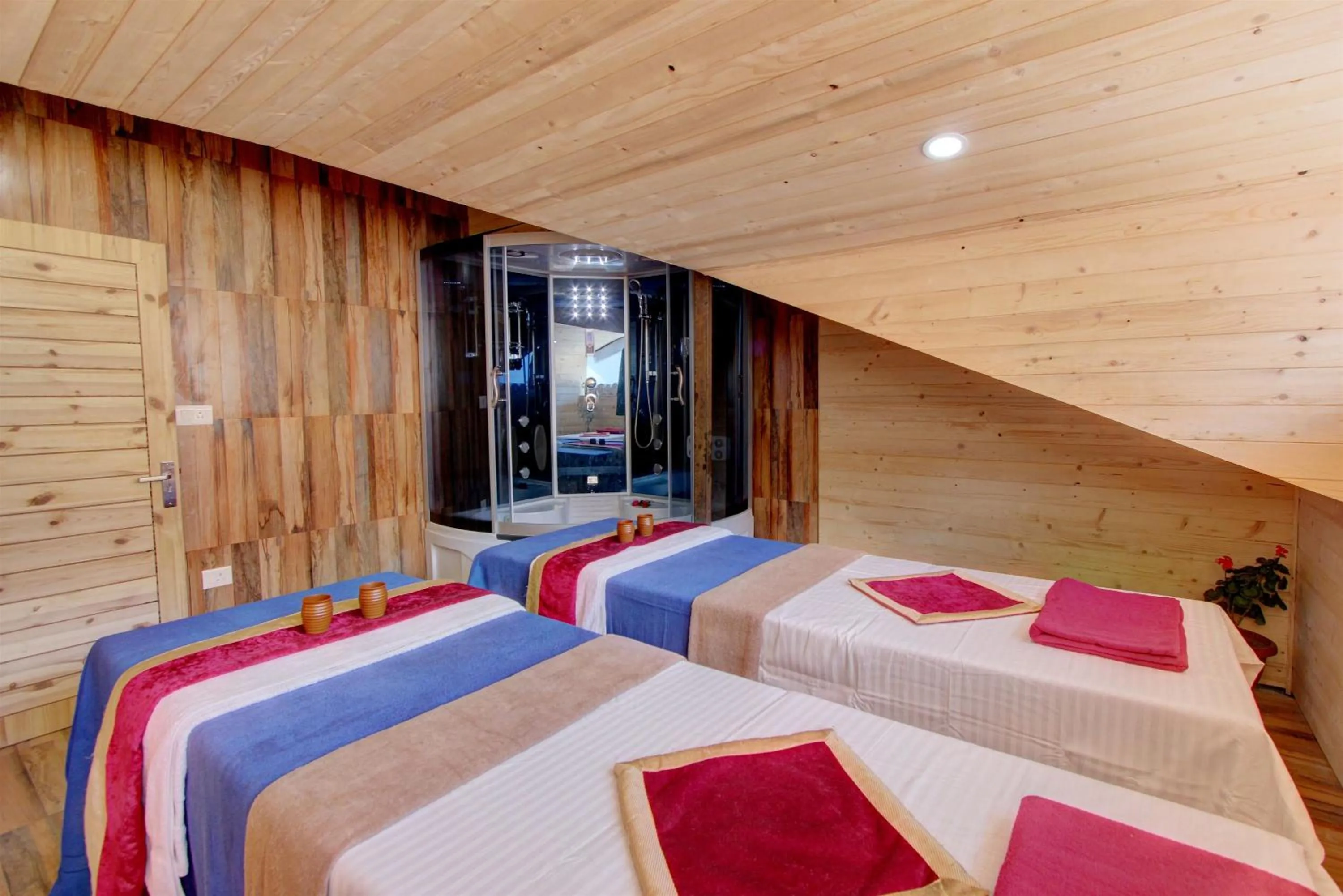 Spa and wellness centre/facilities, Bed in Hill County Resort & Spa