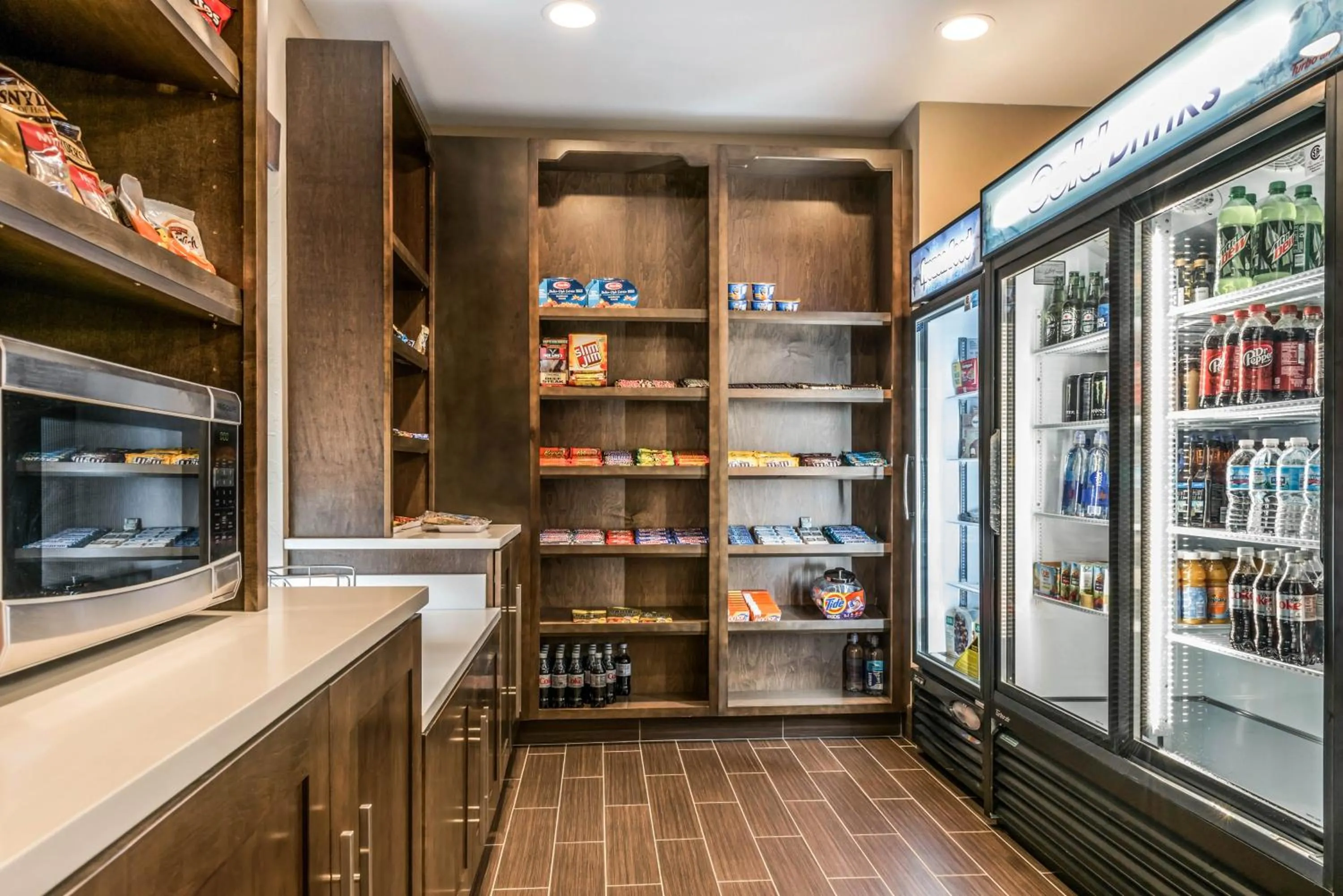 On-site shops in Comfort Suites Florence - Cincinnati South