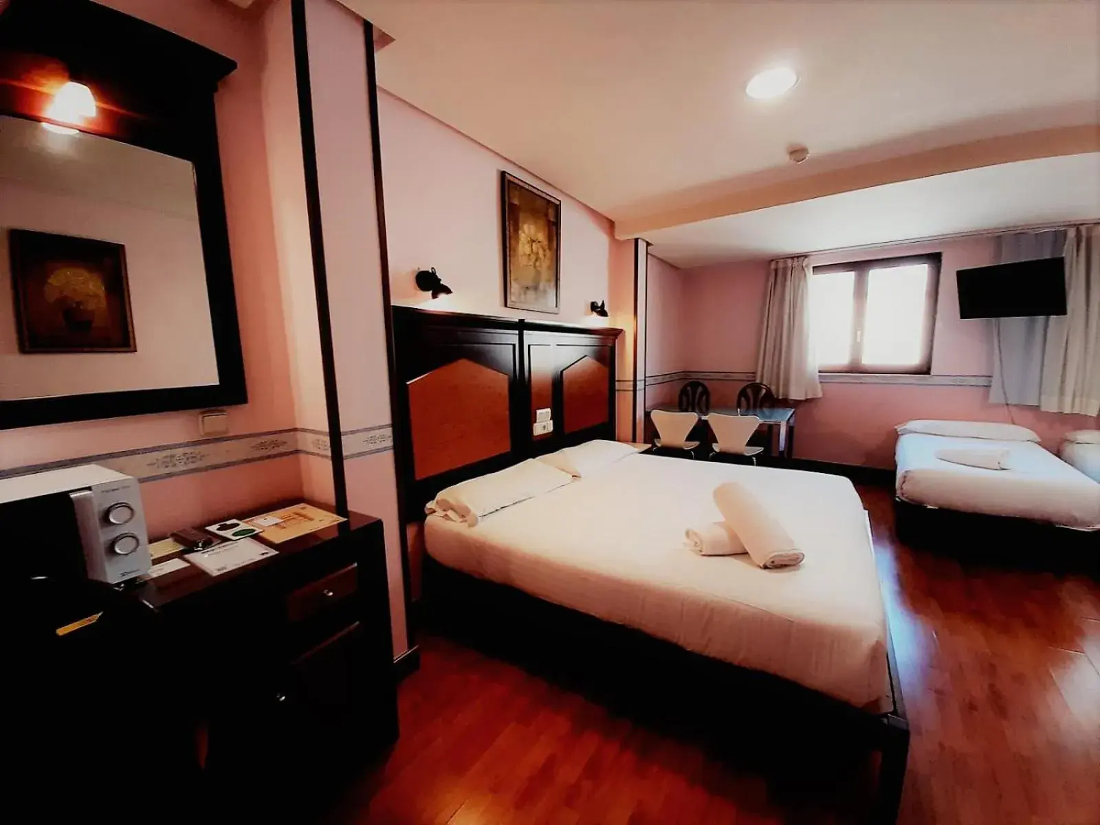 Family Room in Hosteria Sara by gaiarooms Family Room in Hosteria Sara by gaiarooms