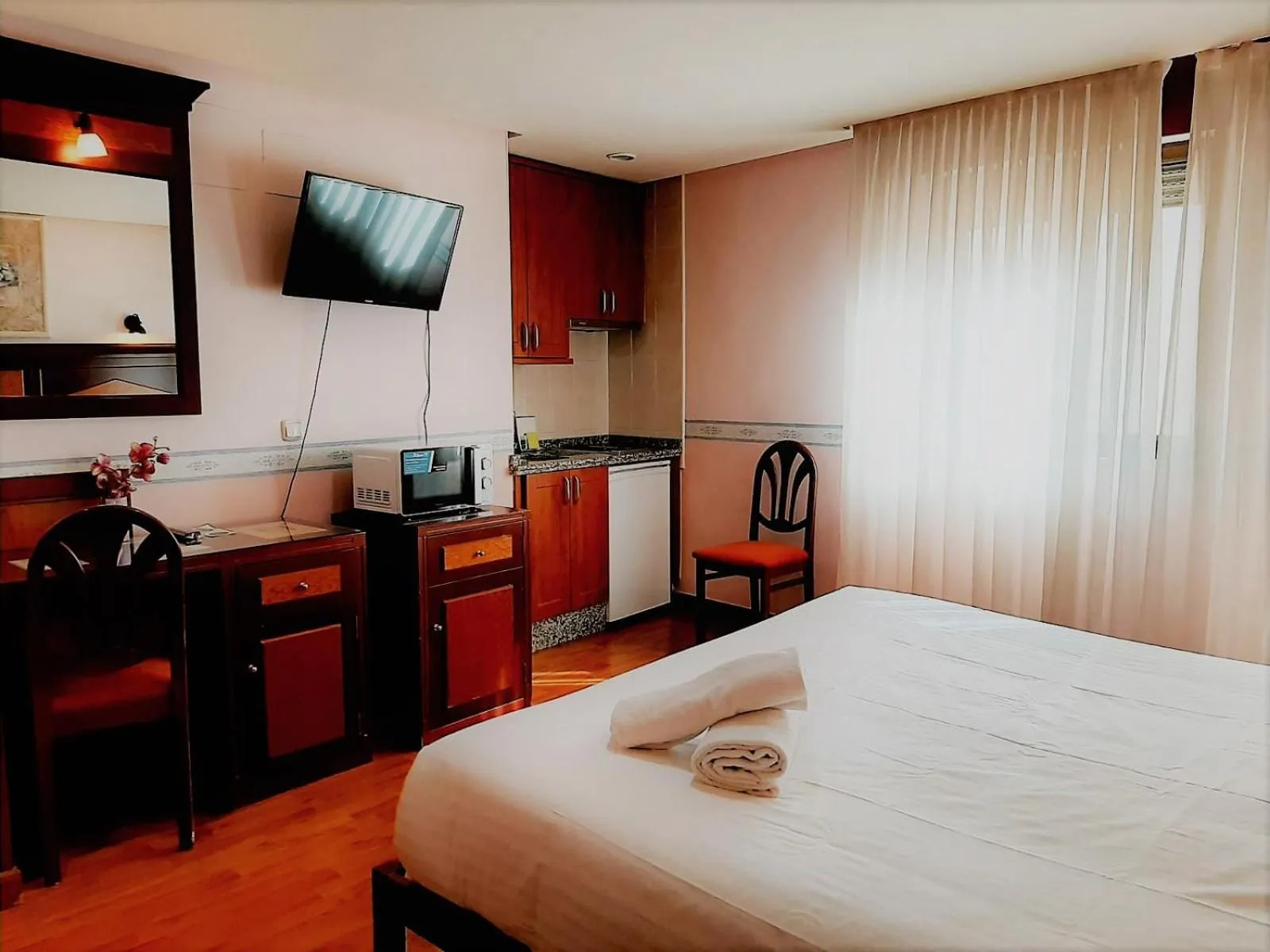 TV and multimedia, Bed in Hosteria Sara by gaiarooms