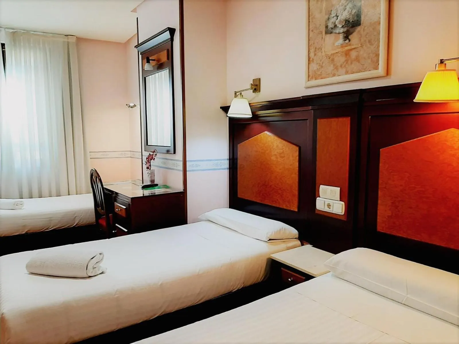 Bed in Hosteria Sara by gaiarooms