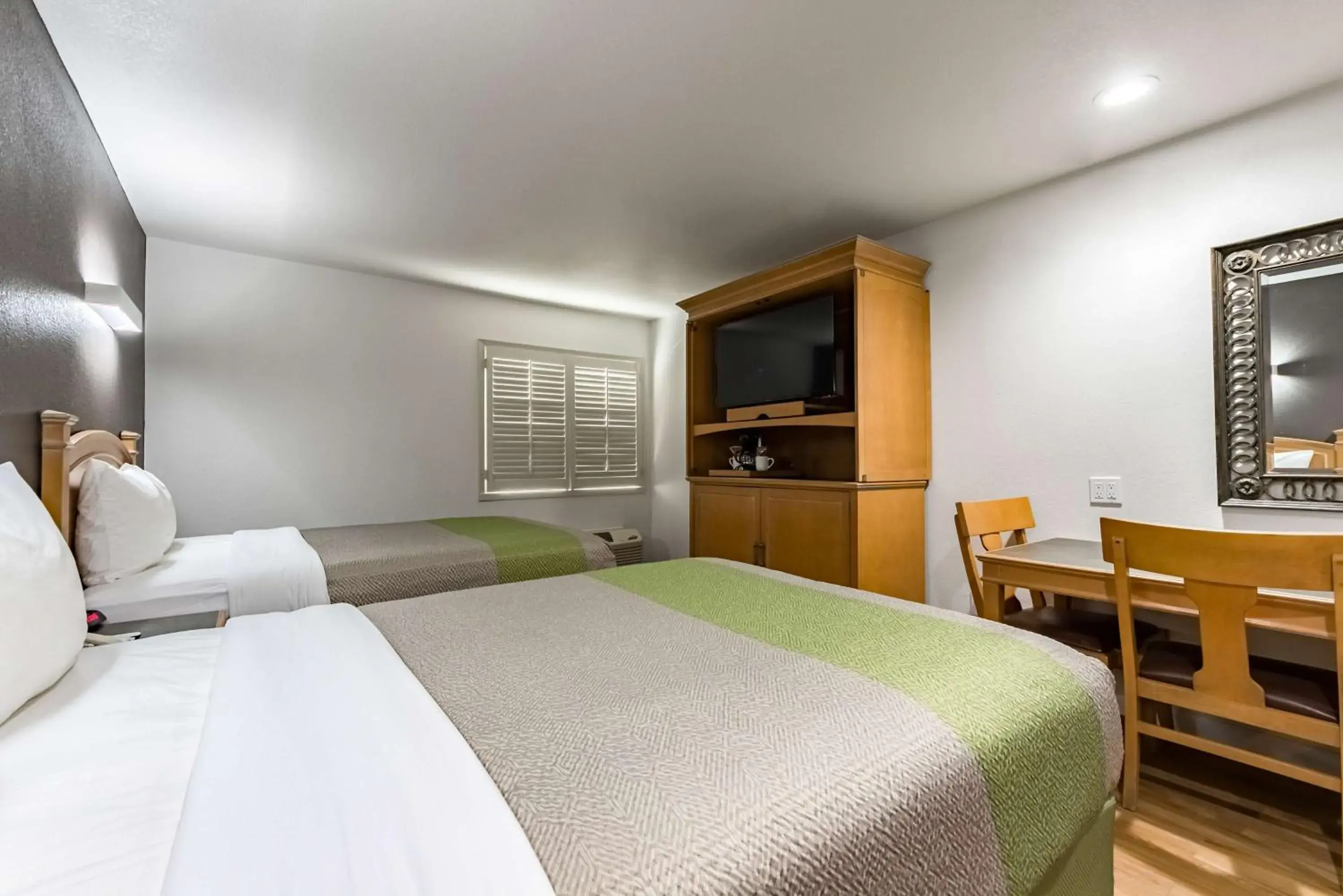 Photo of the whole room, Bed in Studio 6-Plano, TX Photo of the whole room, Bed in Studio 6-Plano, TX