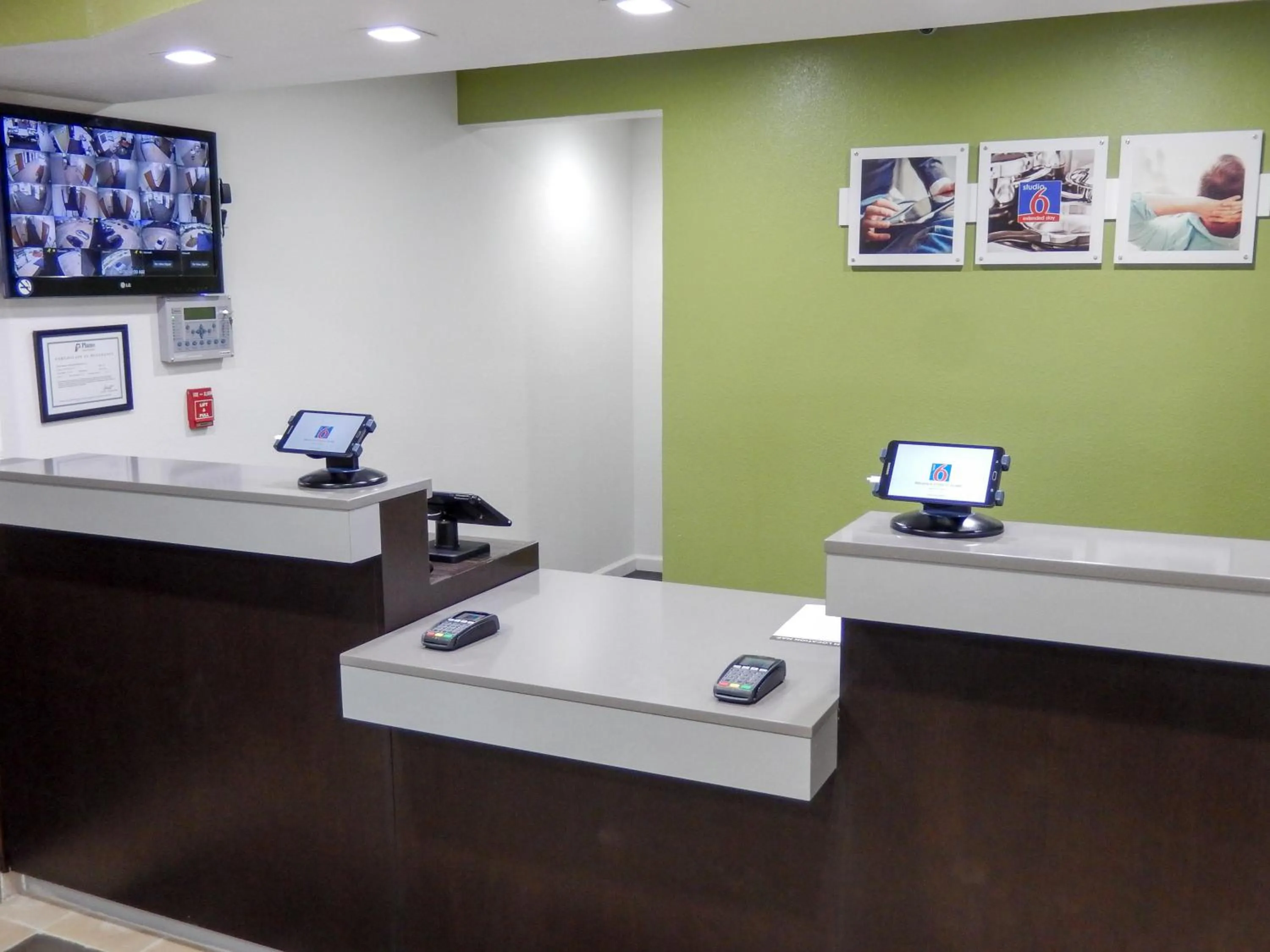 Lobby or reception in Studio 6-Plano, TX