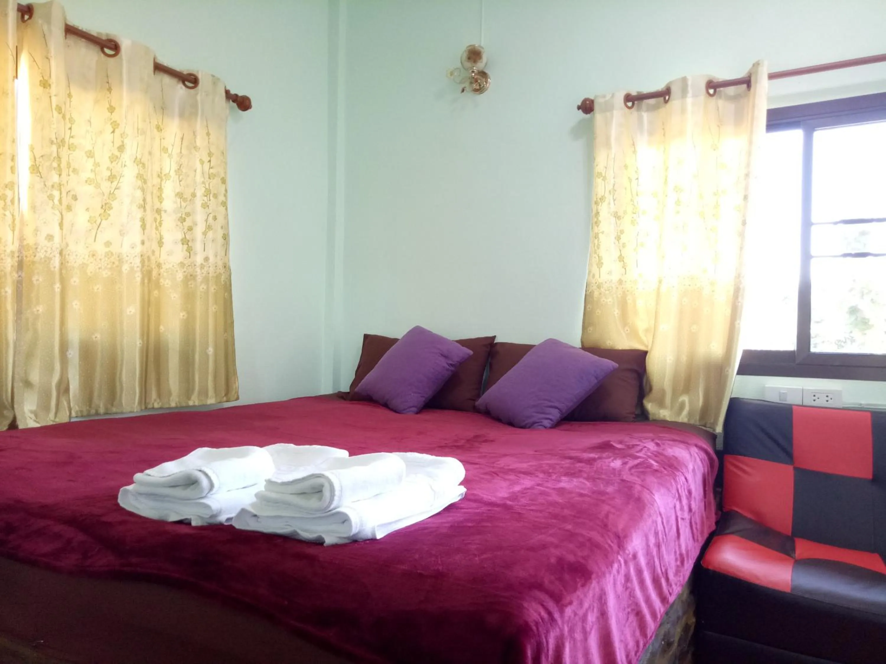 Bed in Phu Chaem House