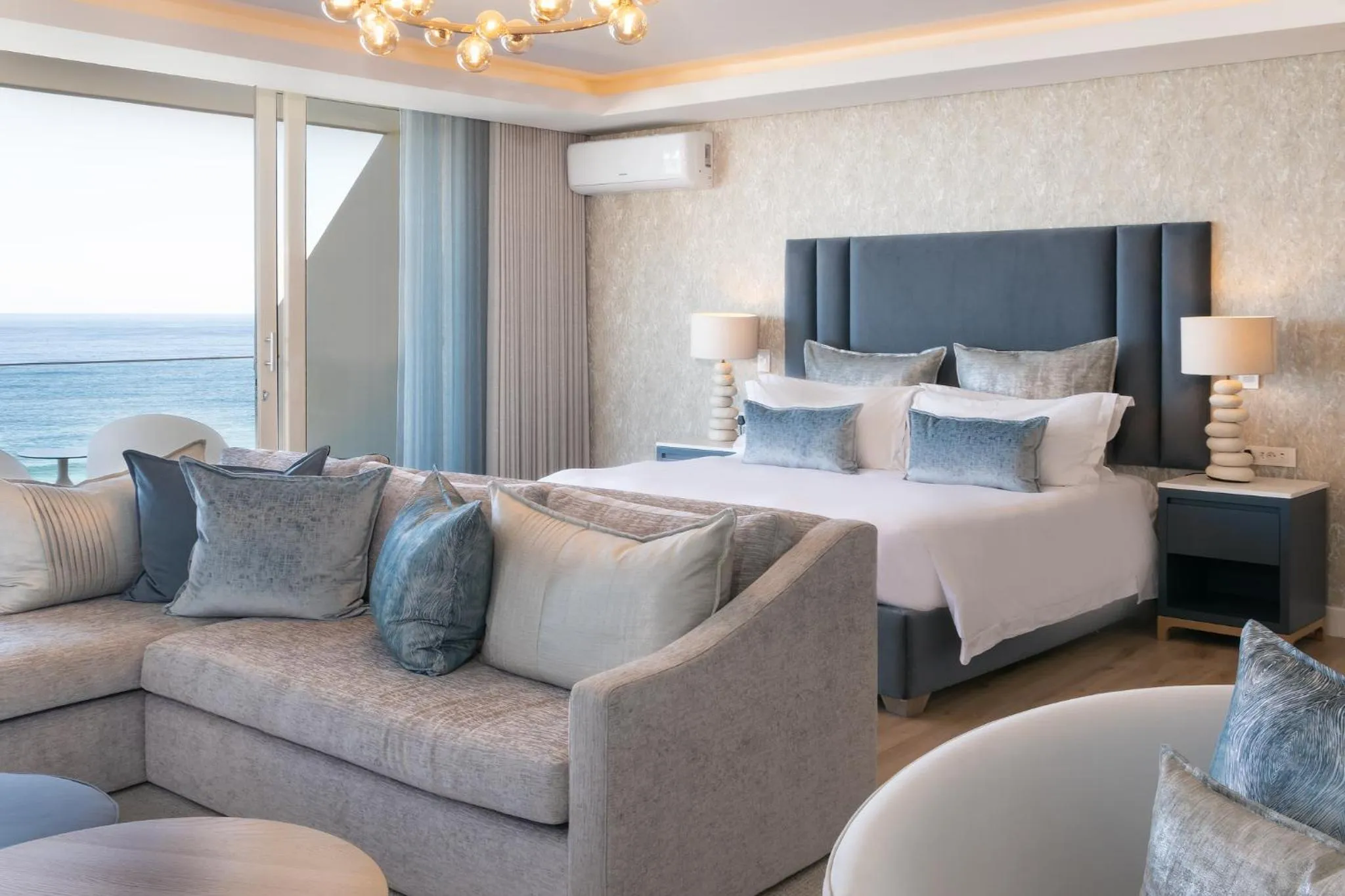 View (from property/room), Bed in Views Boutique Hotel & Spa