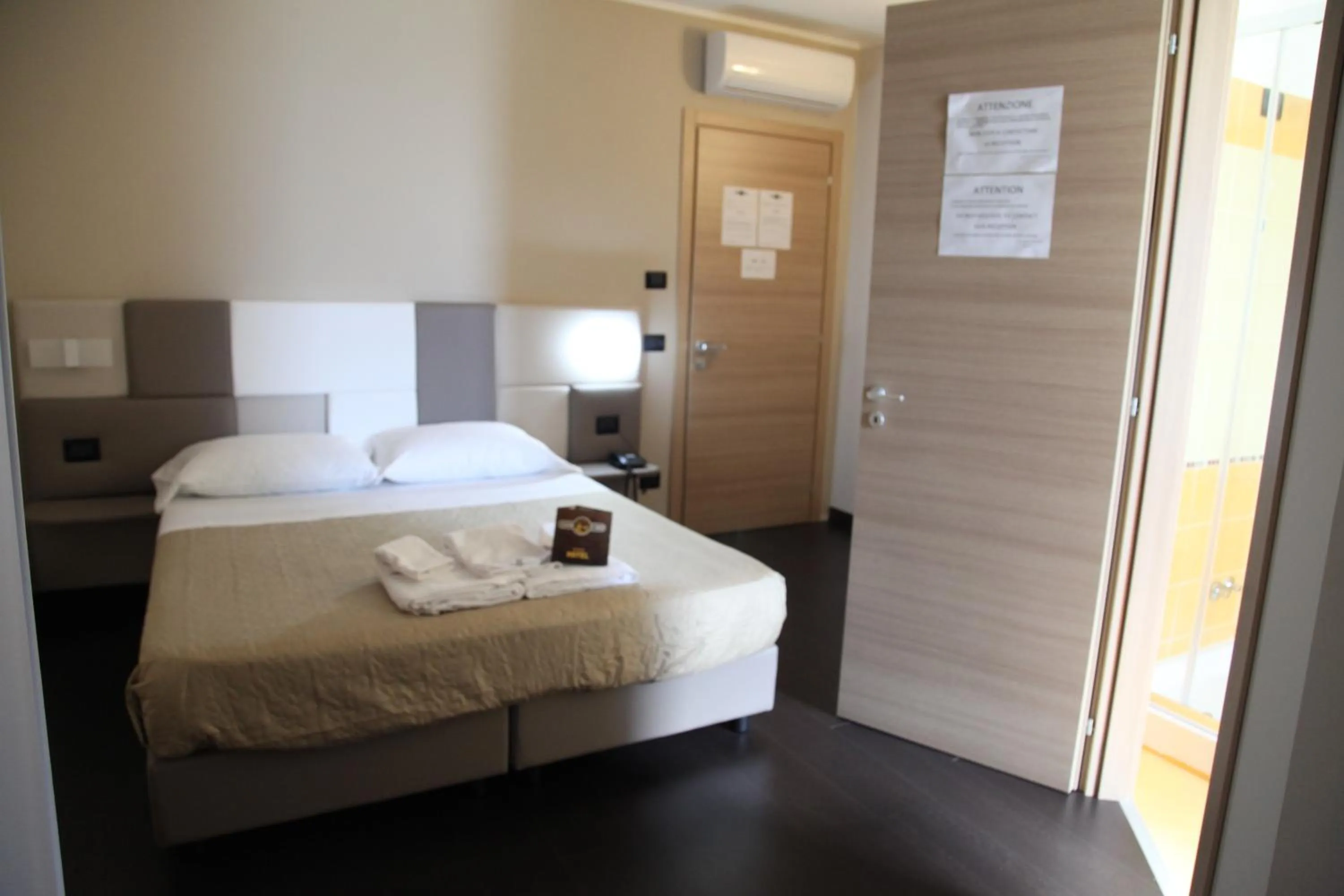 Bed in Hotel Sogni D'Oro Airport