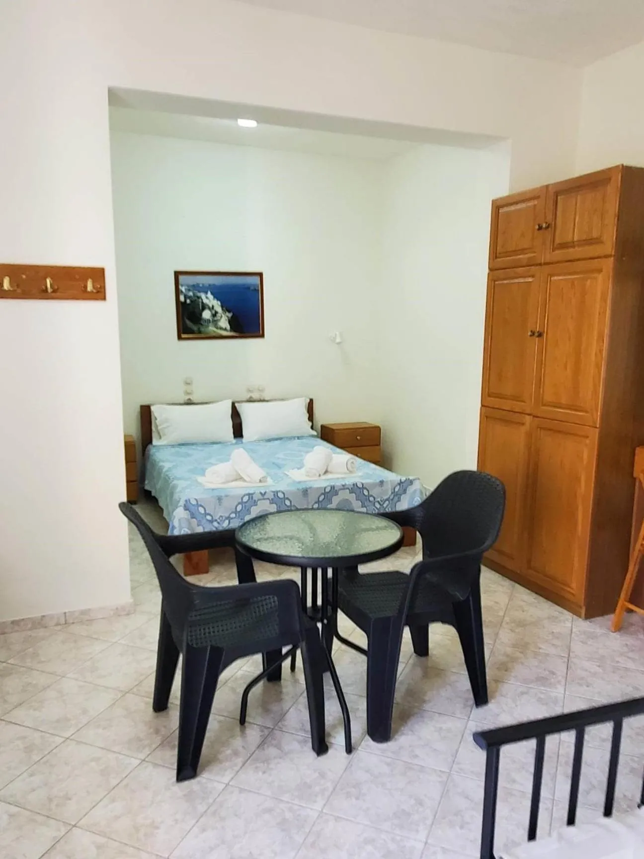 Seating area, Bed in Villa Koutsakis